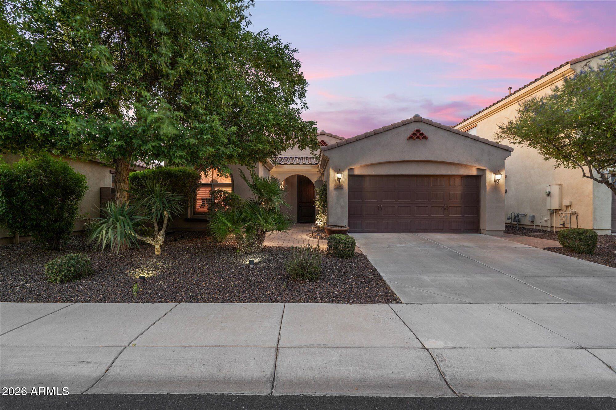 4424 E MURIEL Drive, Phoenix, AZ 85032