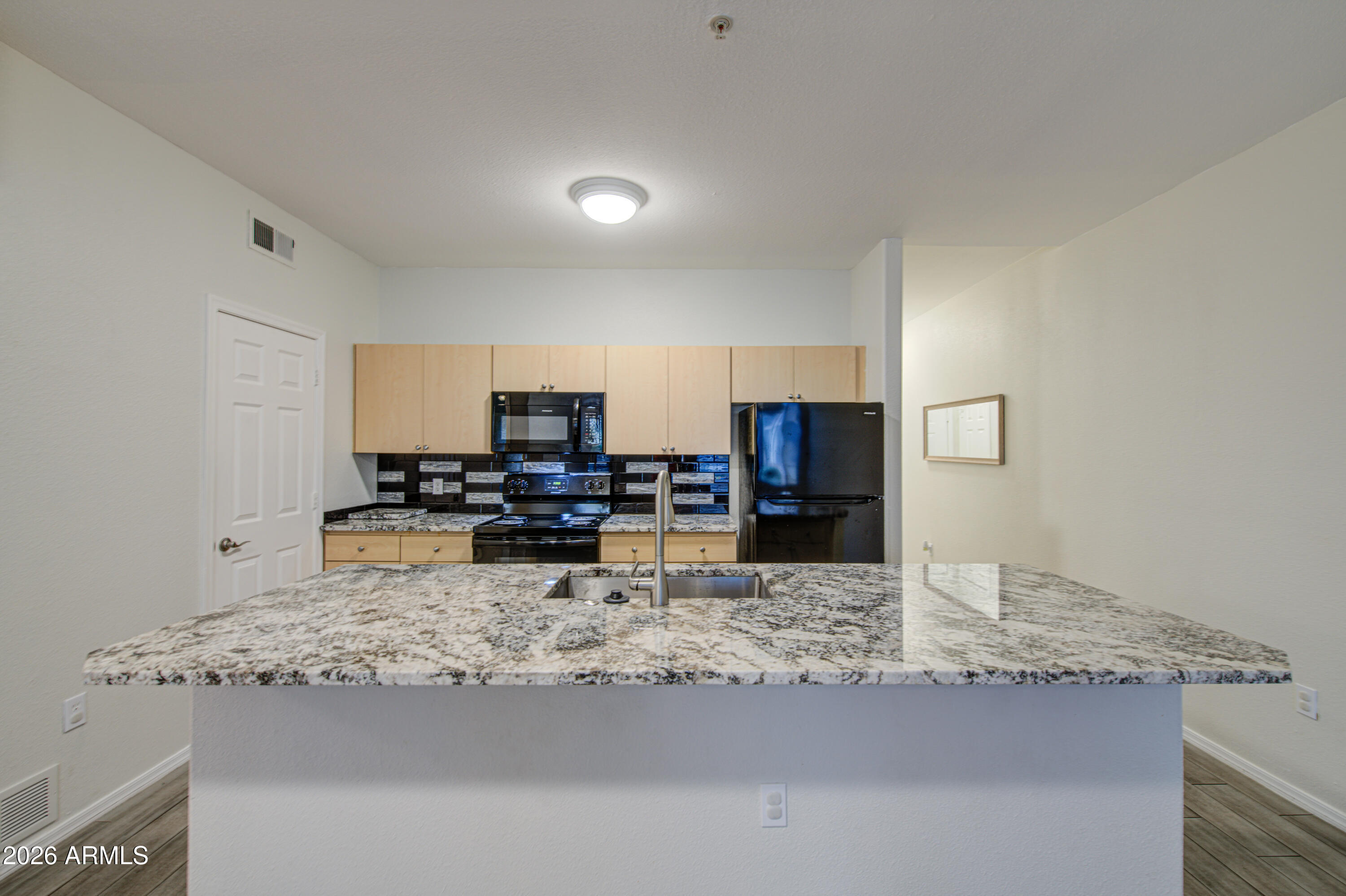 18416 N CAVE CREEK Road 1019, Phoenix, AZ 85032