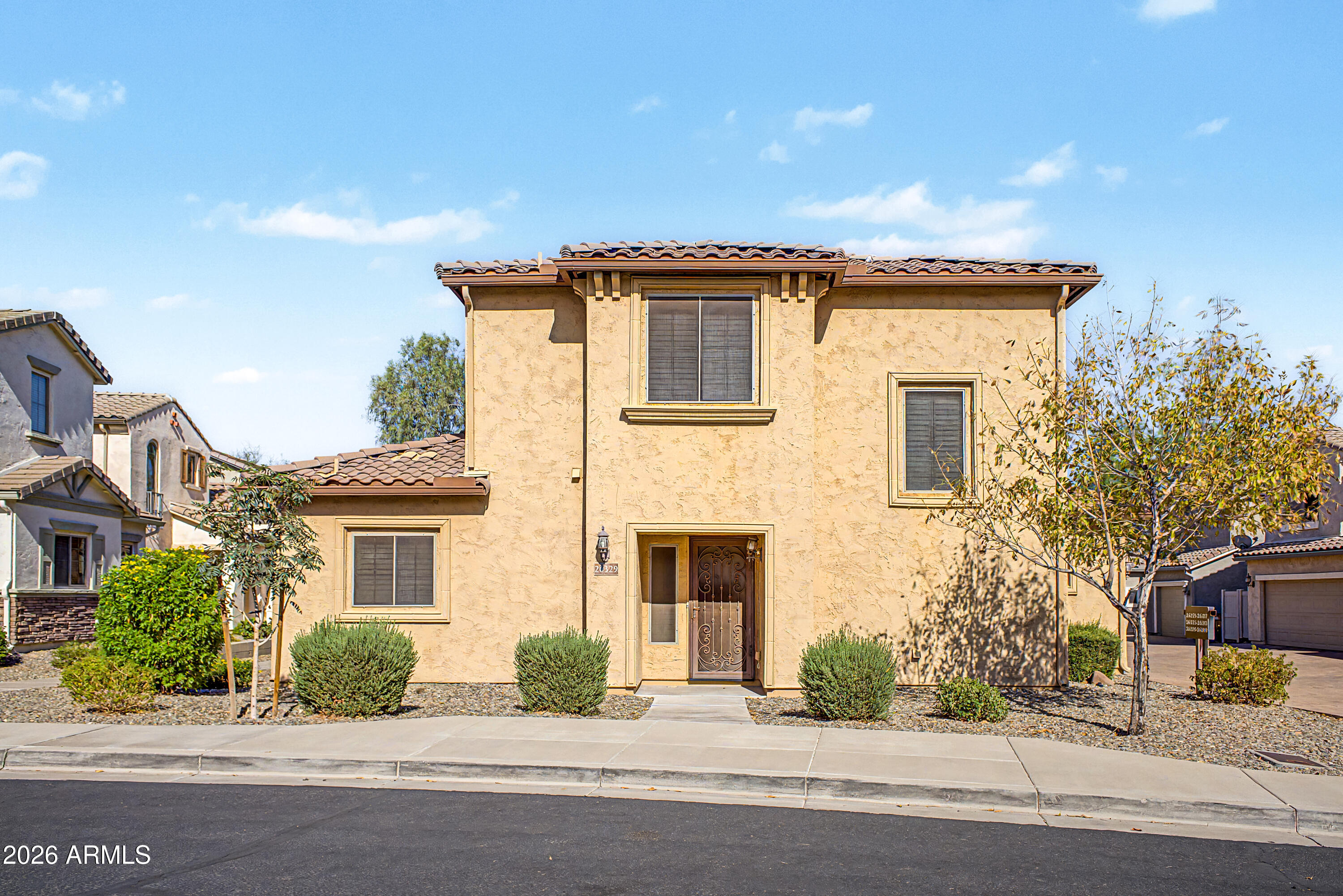 26329 N BABBLING BROOK Drive, Phoenix, AZ 85083