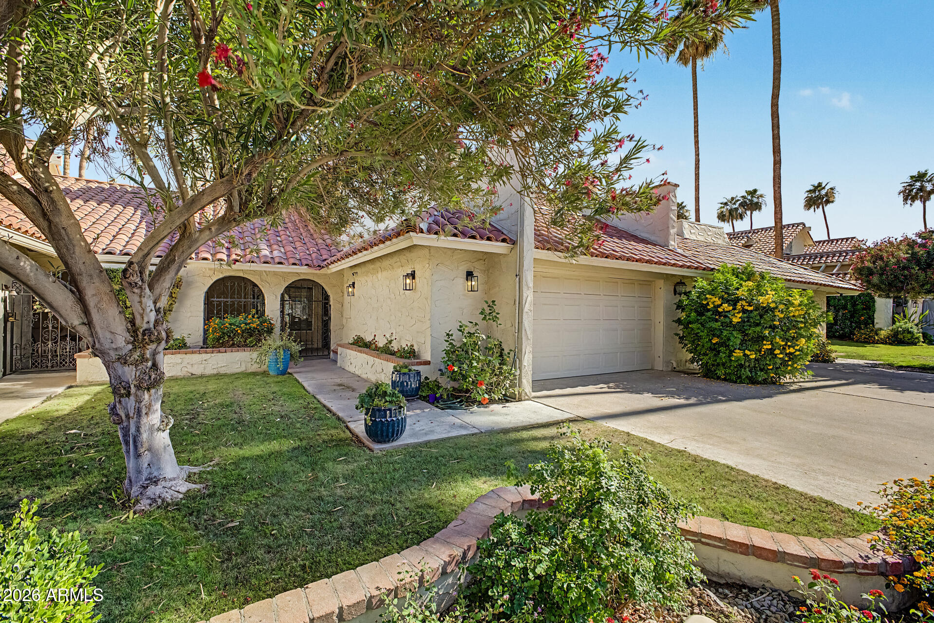 7123 E BUENA TERRA Way, Paradise Valley, AZ 85253
