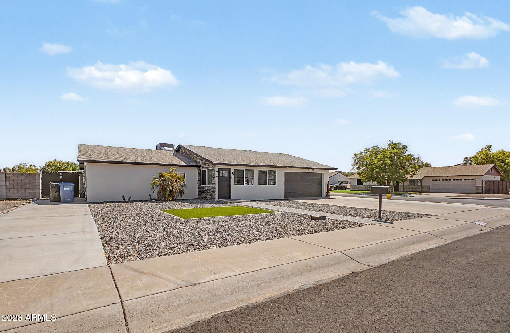 4139 W DESERT HILLS Drive, Phoenix, AZ 85029