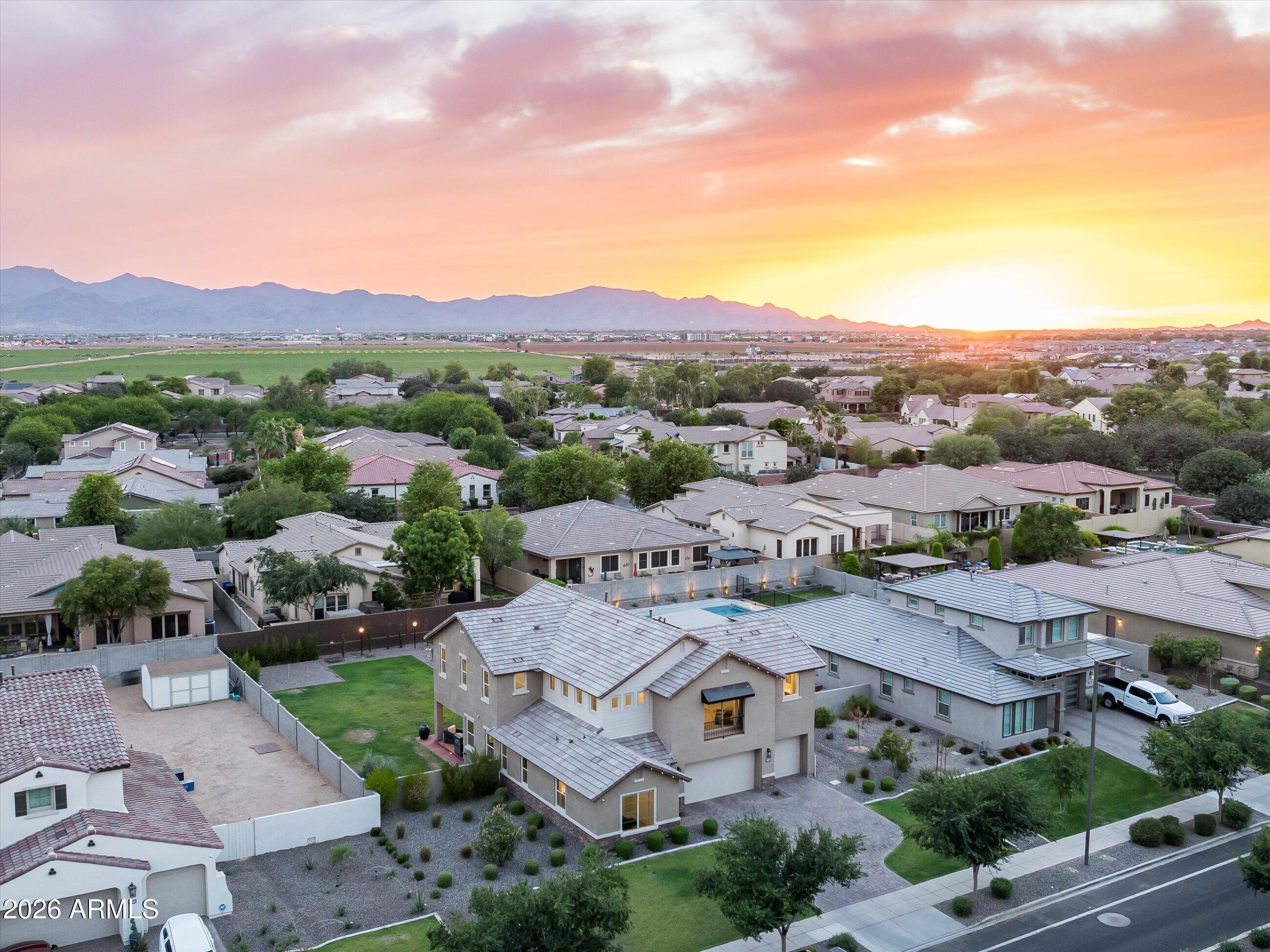 12872 N FOUNDERS PARK Boulevard, Surprise, AZ 85379