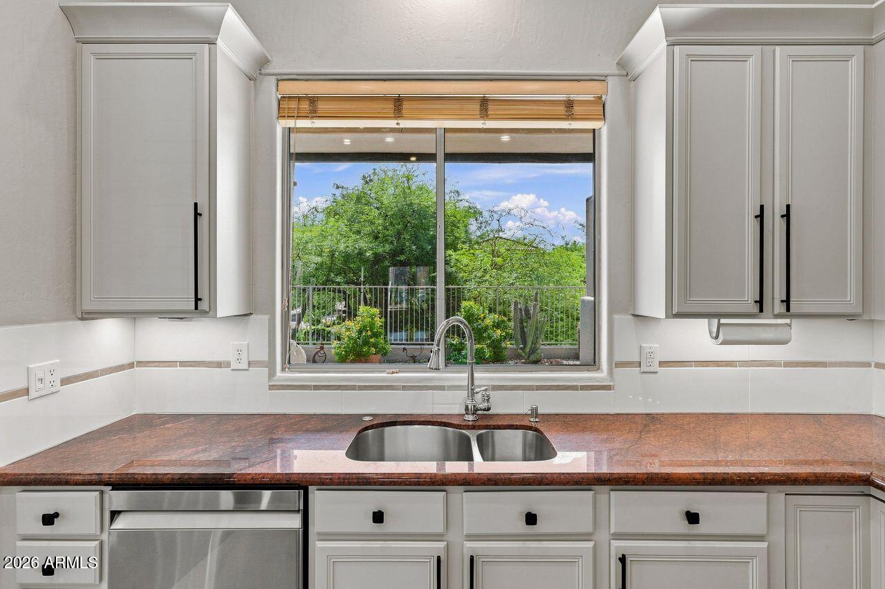 9621 E Chuckwagon Lane, Scottsdale, AZ 85262