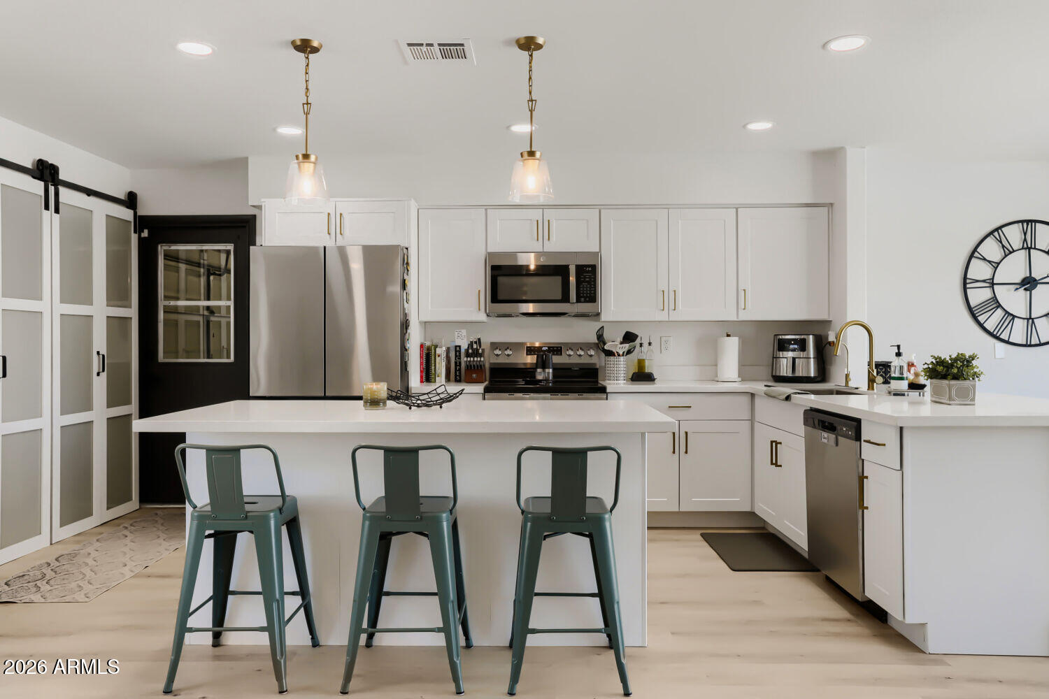 1616 W SACK Drive, Phoenix, AZ 85027
