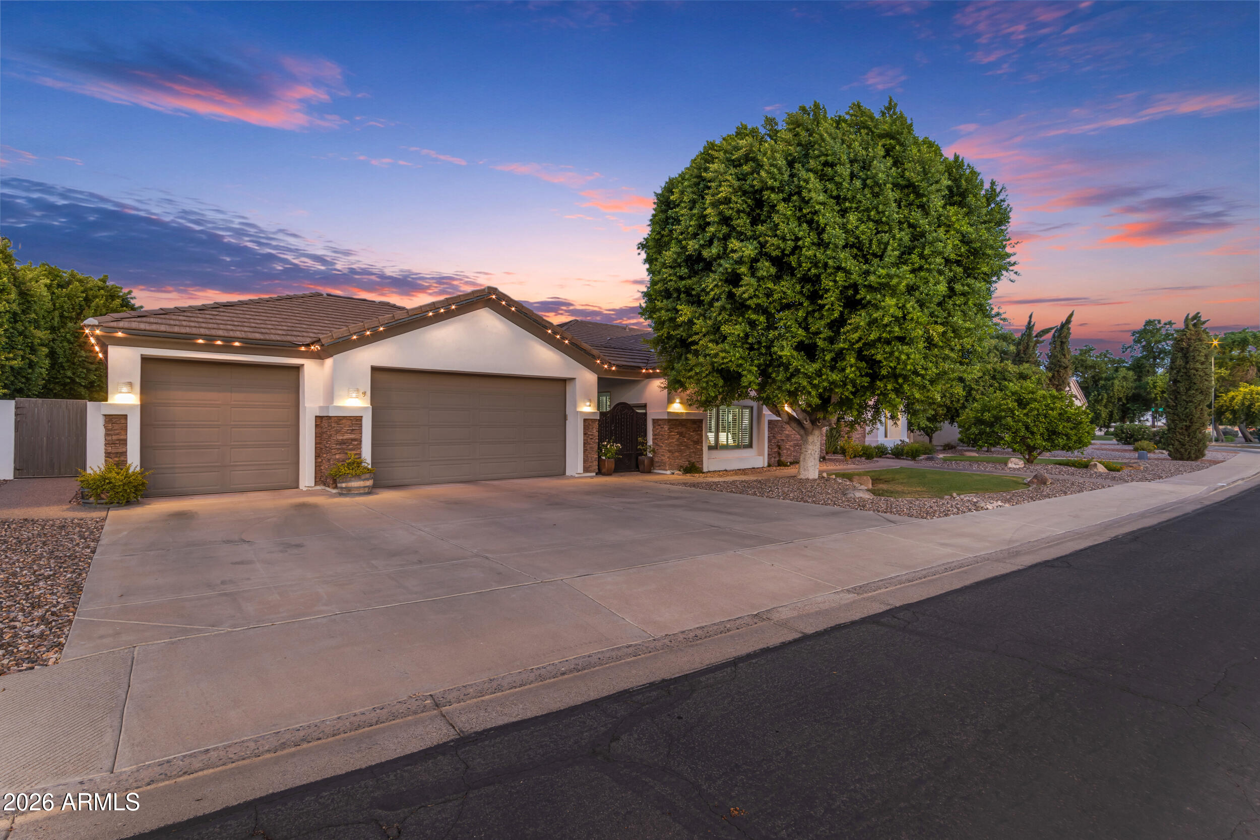 1261 N LOS ALAMOS, Mesa, AZ 85213