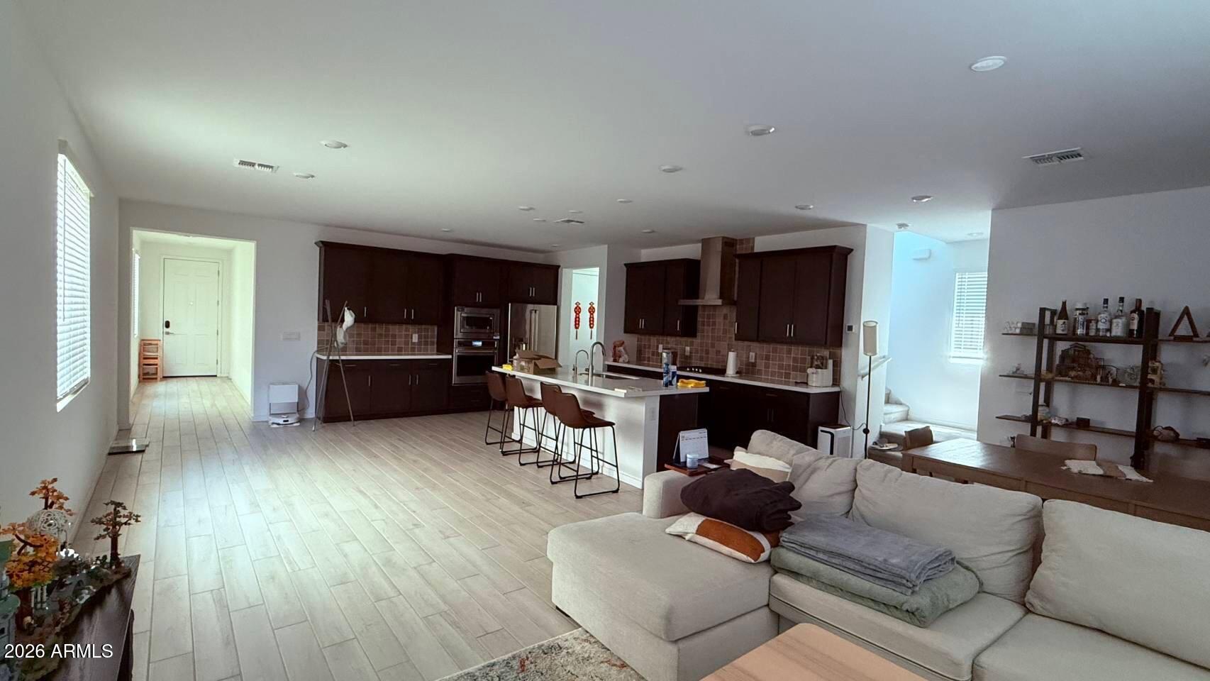 2430 W ROWEL Road, Phoenix, AZ 85085