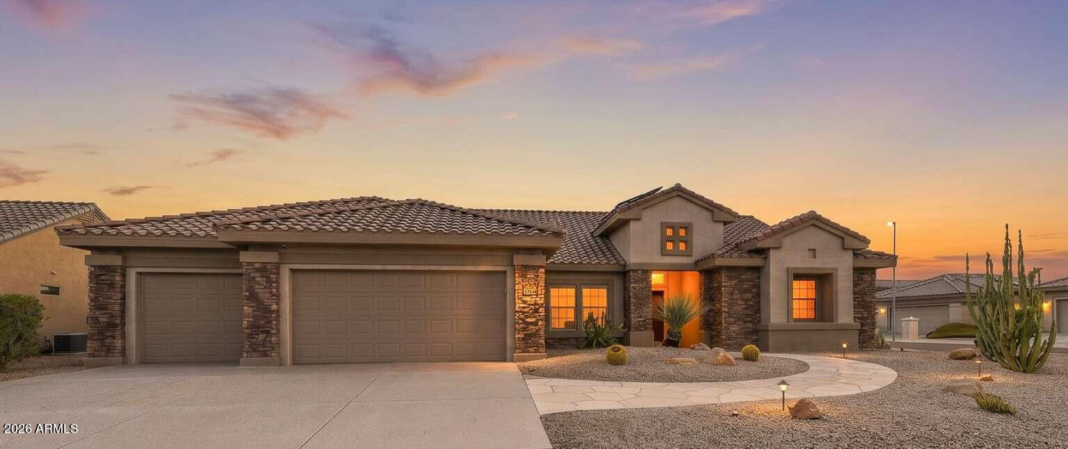 17514 N HORSESHOE Drive, Surprise, AZ 85374