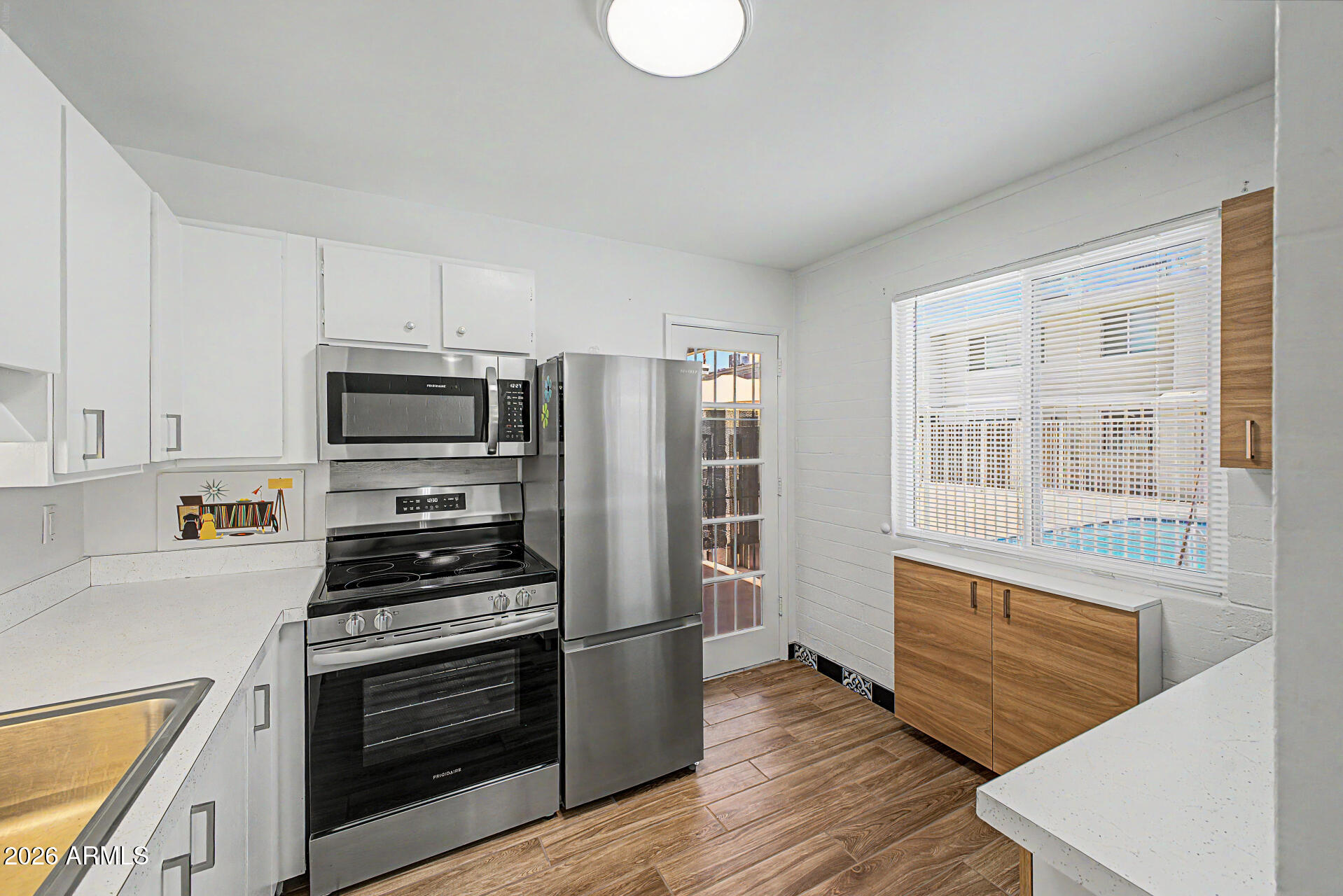2633 W Rose Lane B114, Phoenix, AZ 85017
