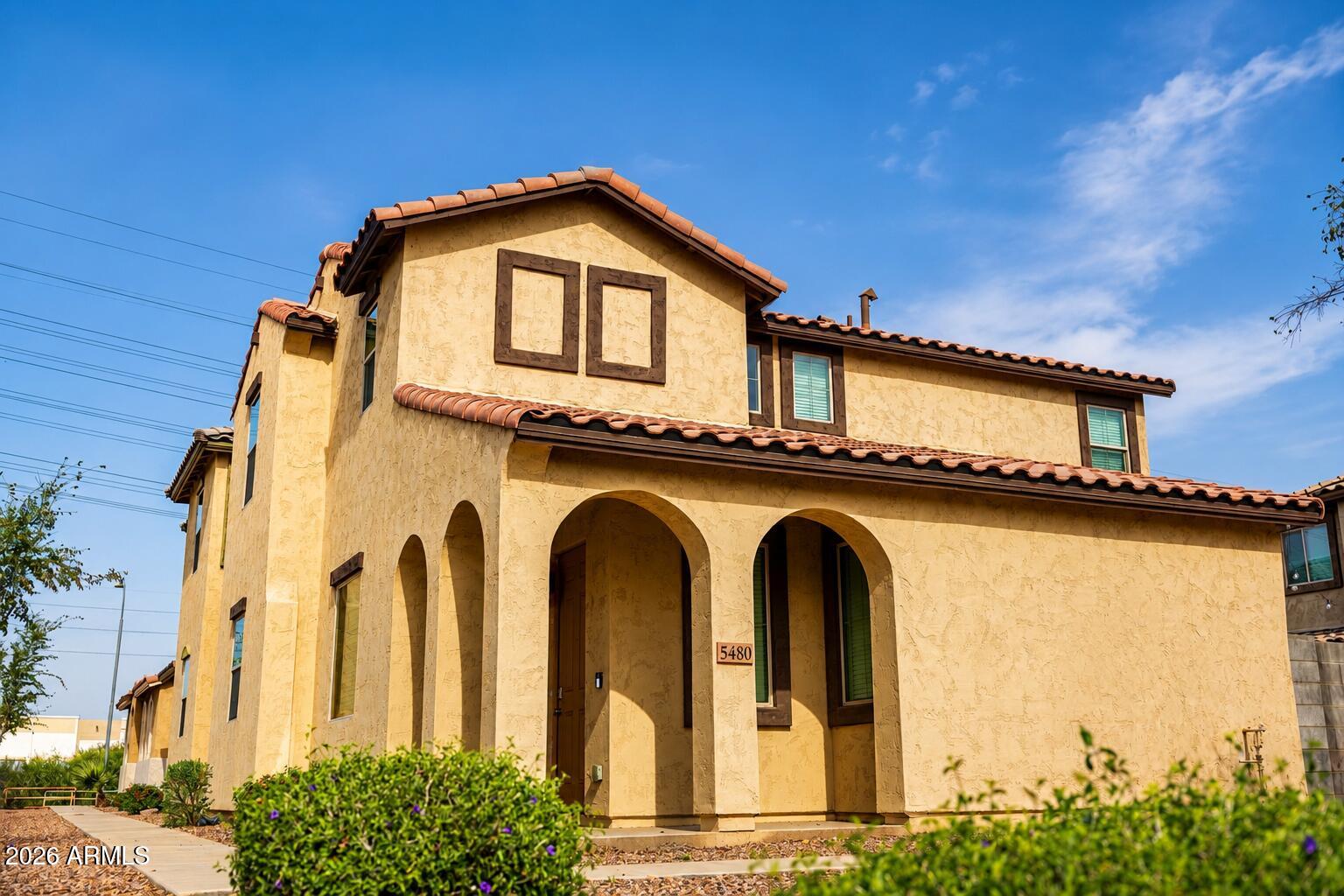 5480 W FULTON Street, Phoenix, AZ 85043