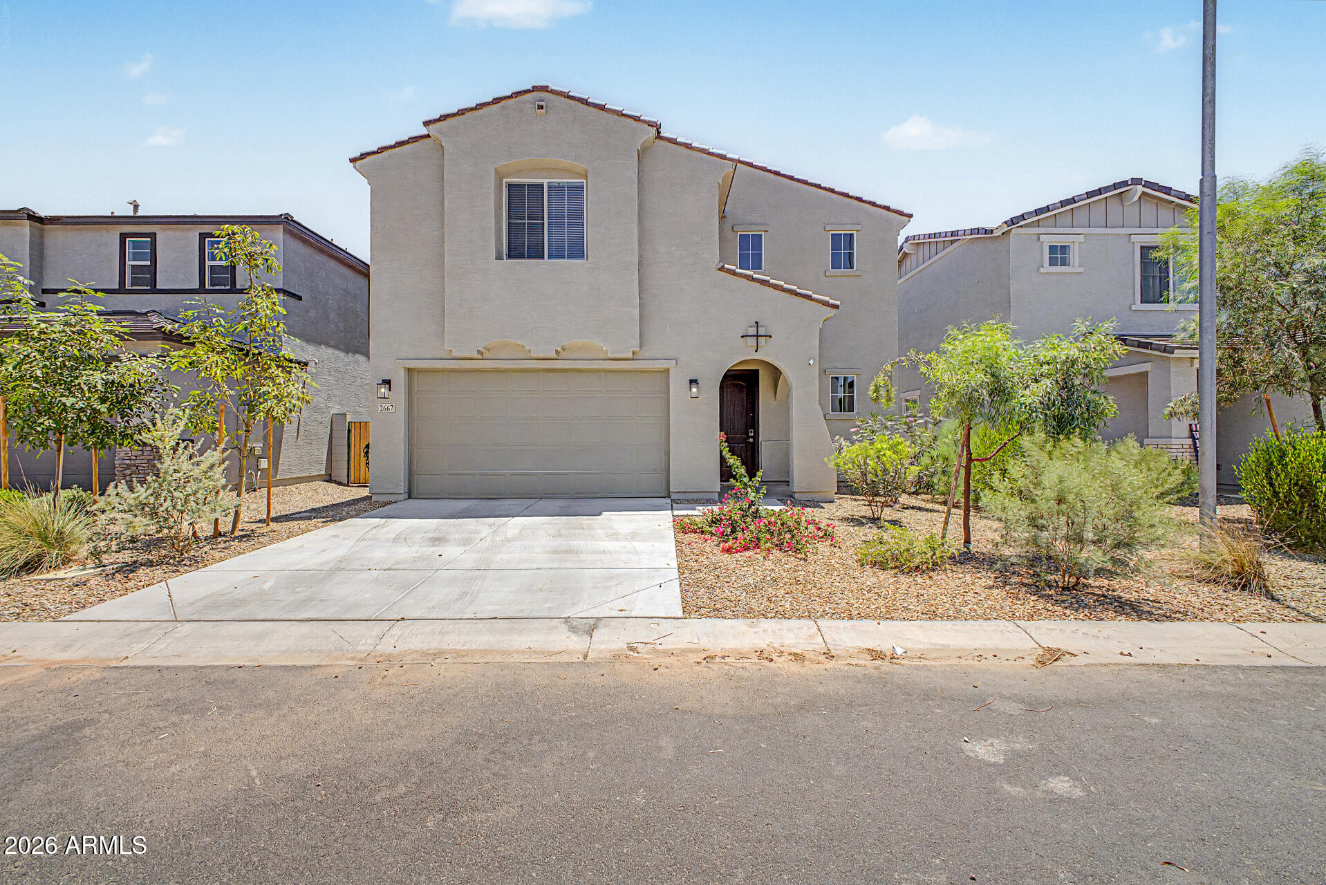 2667 E BLUFF SPRING Avenue, Apache Junction, AZ 85119