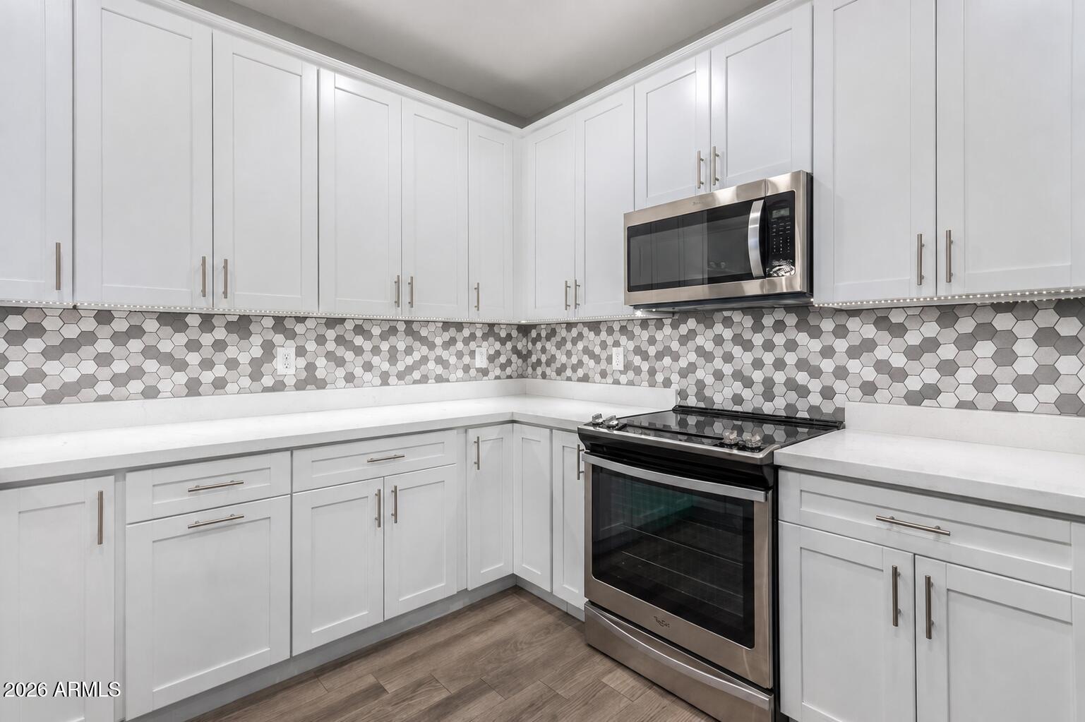 2821 S SKYLINE Drive 121, Mesa, AZ 85212