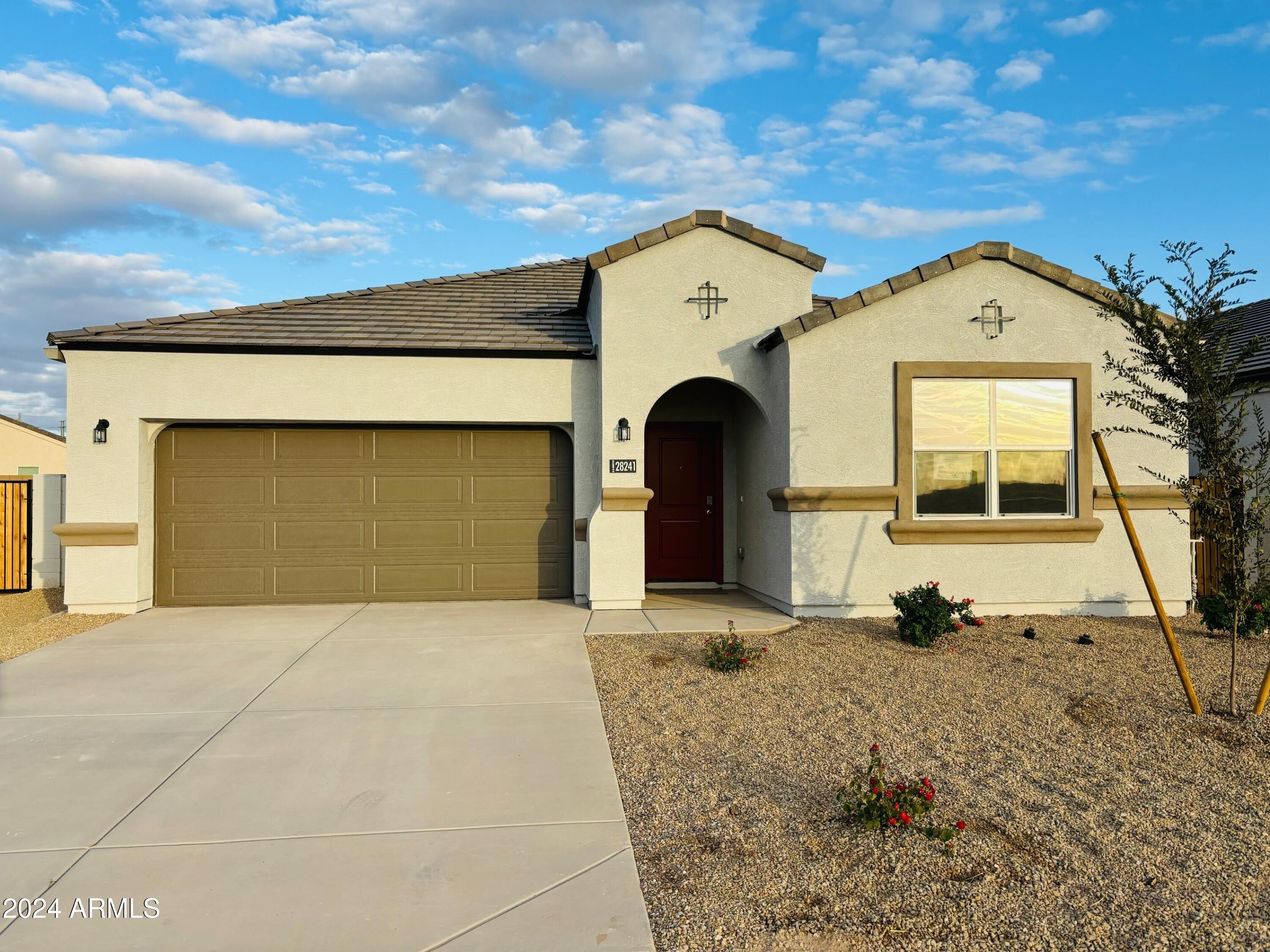 28241 N NEALITE Drive, San Tan Valley, AZ 85143