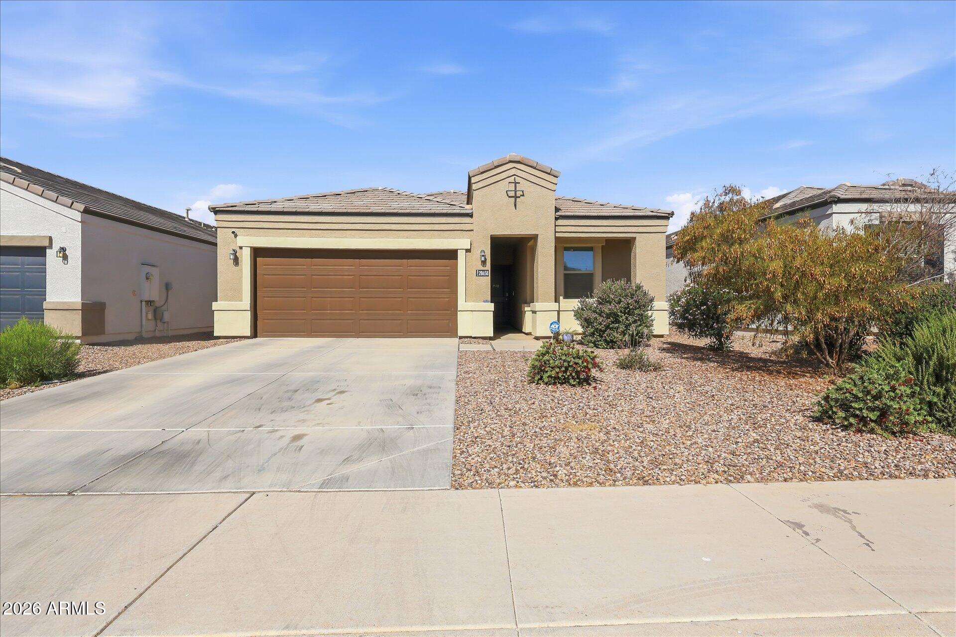 28658 N GEODE Drive, San Tan Valley, AZ 85143