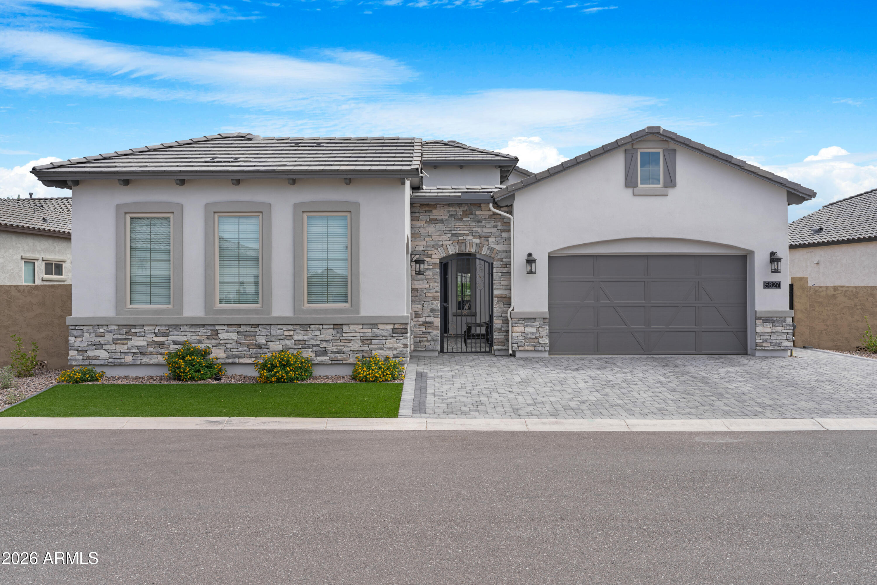 5827 E STAR VALLEY Street, Mesa, AZ 85215