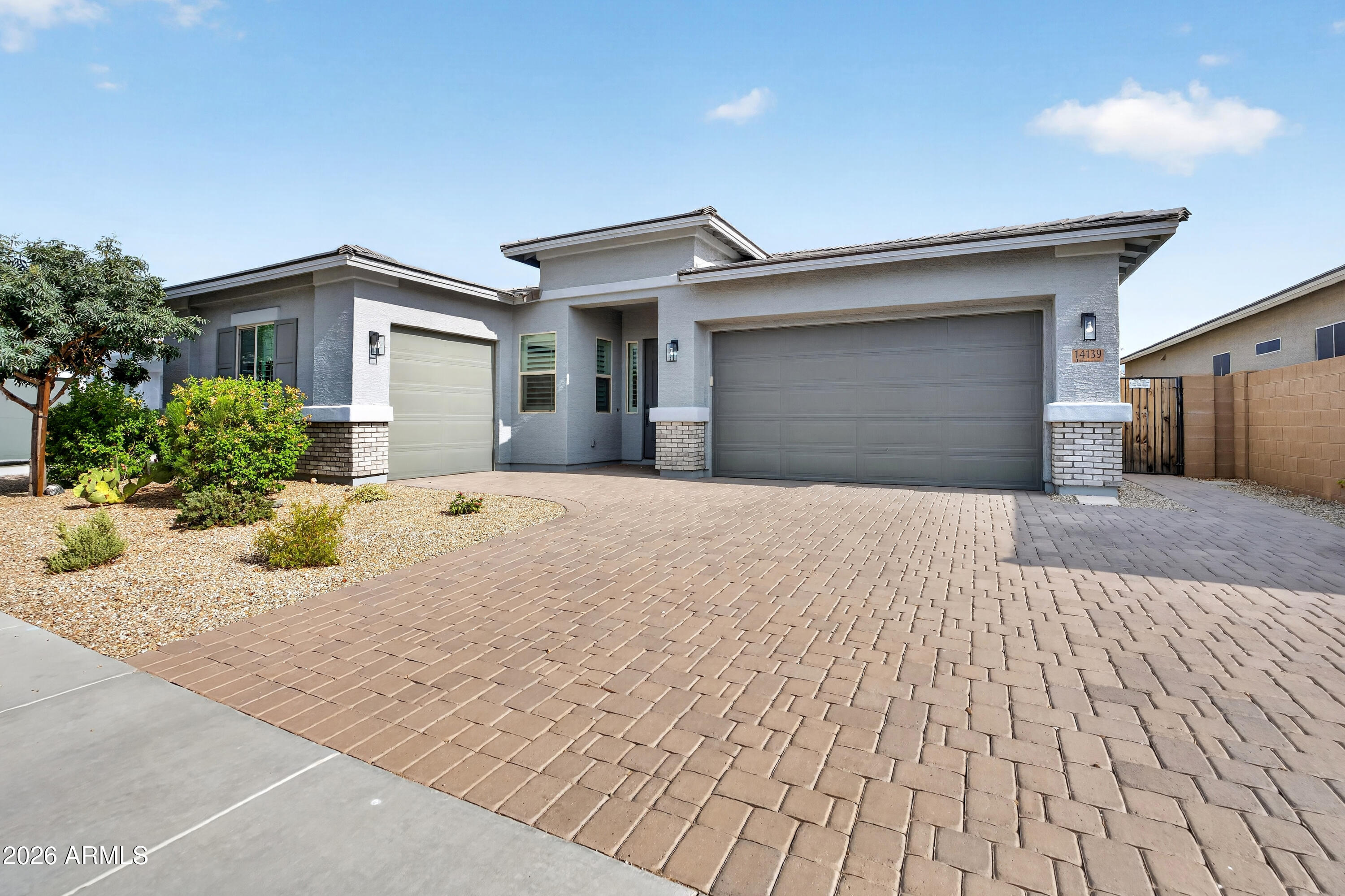 14139 W GRAY FOX Trail, Surprise, AZ 85387