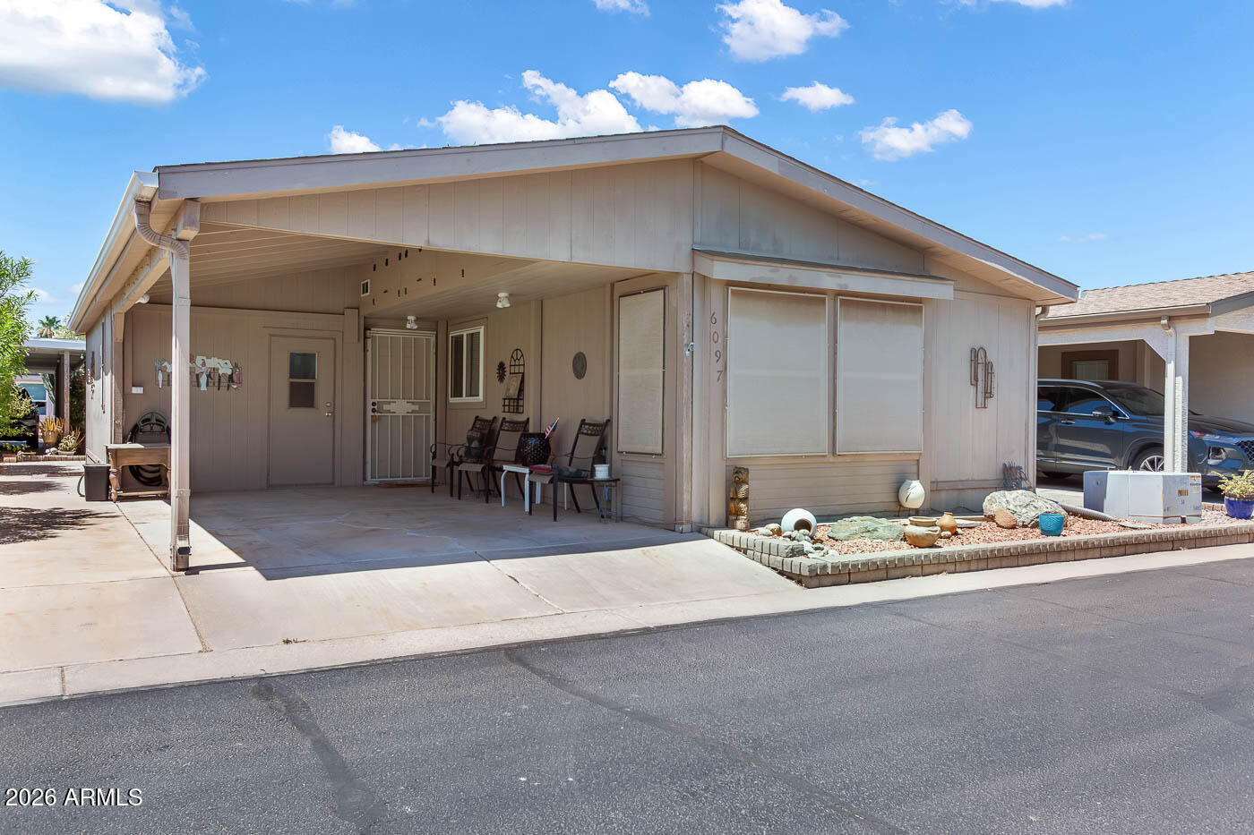 6097 S PINEHURST Drive, Chandler, AZ 85249
