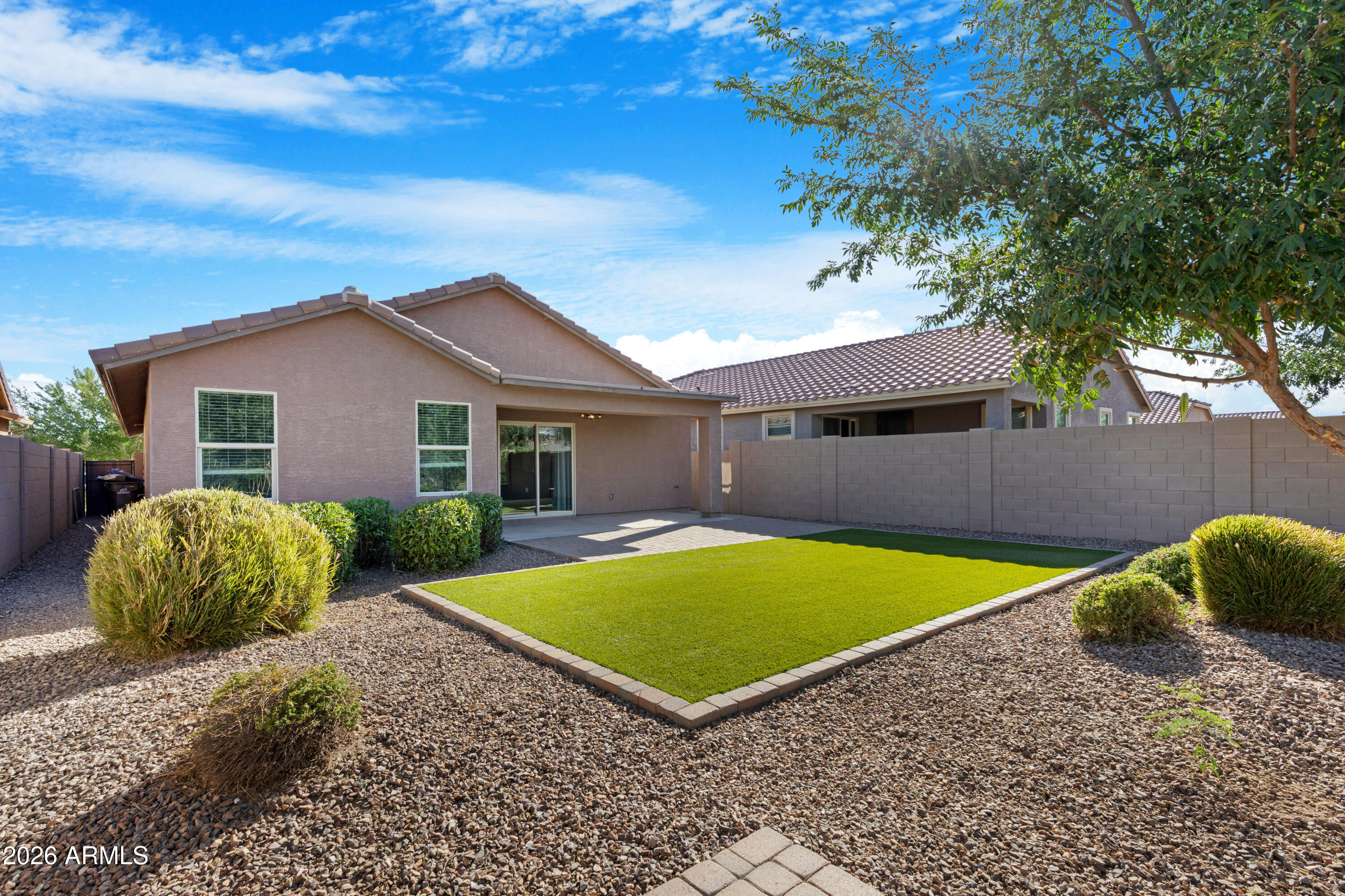 800 W LOWELL Drive, San Tan Valley, AZ 85140