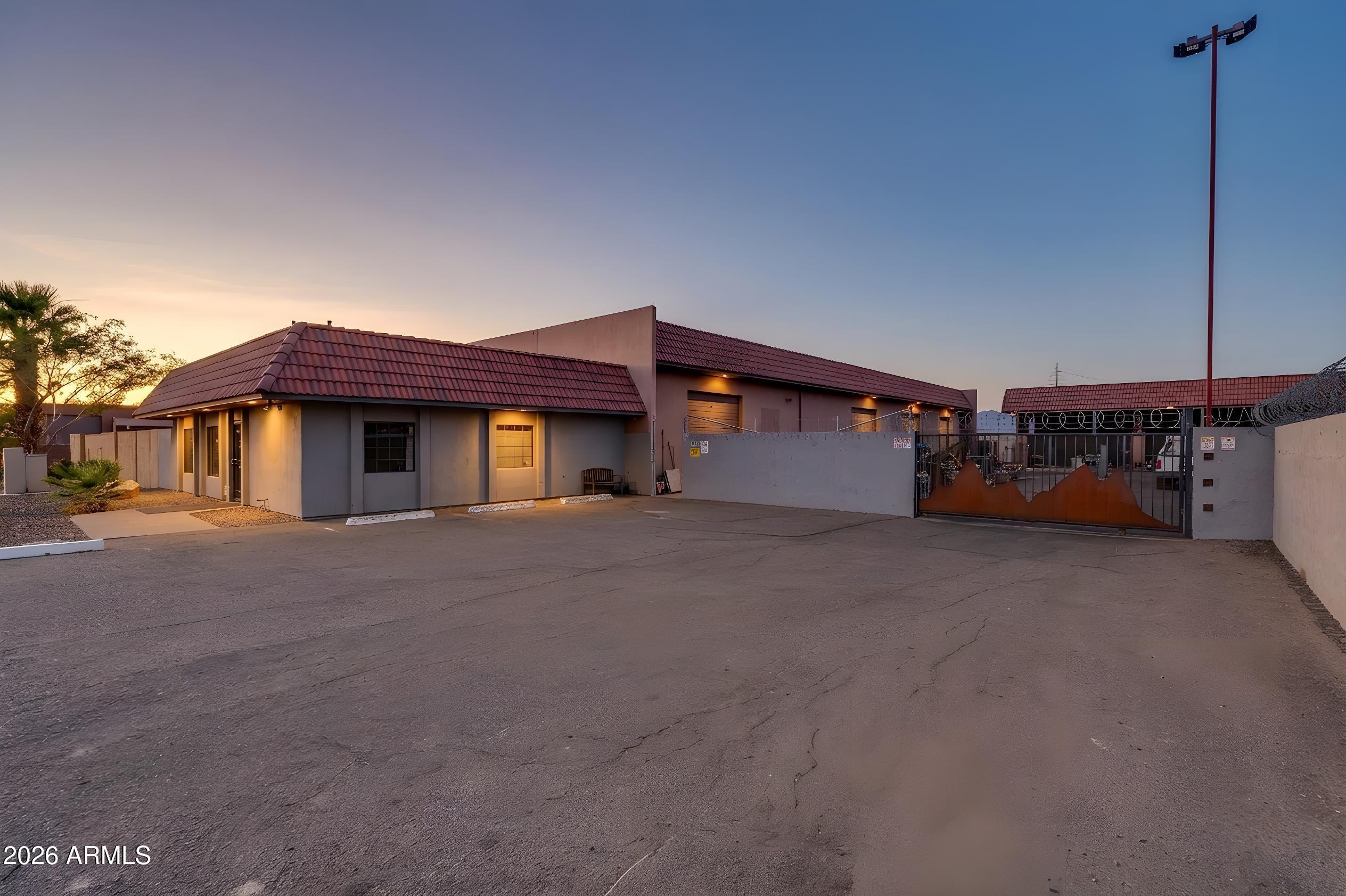 7818 N 68TH Avenue, Glendale, AZ 85303