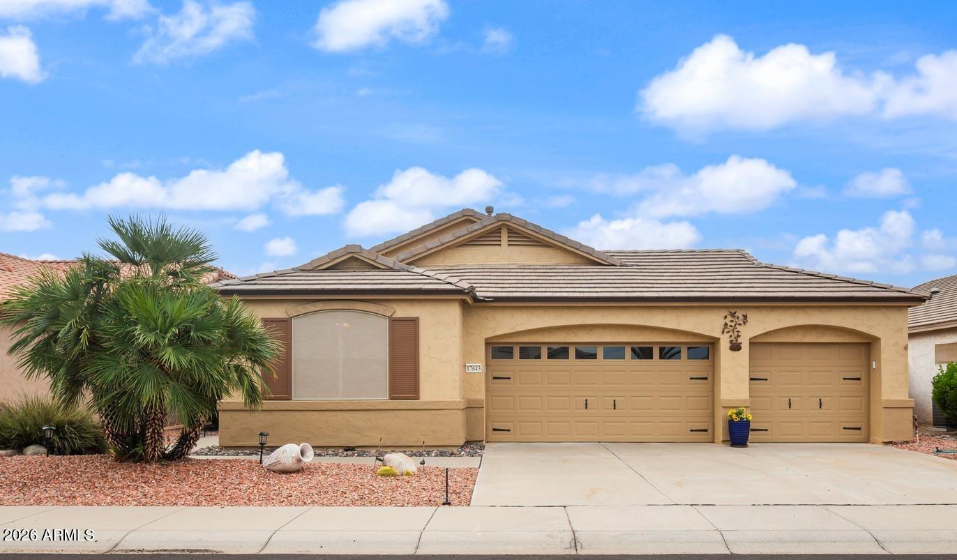 17643 W WEATHERBY Drive, Surprise, AZ 85374