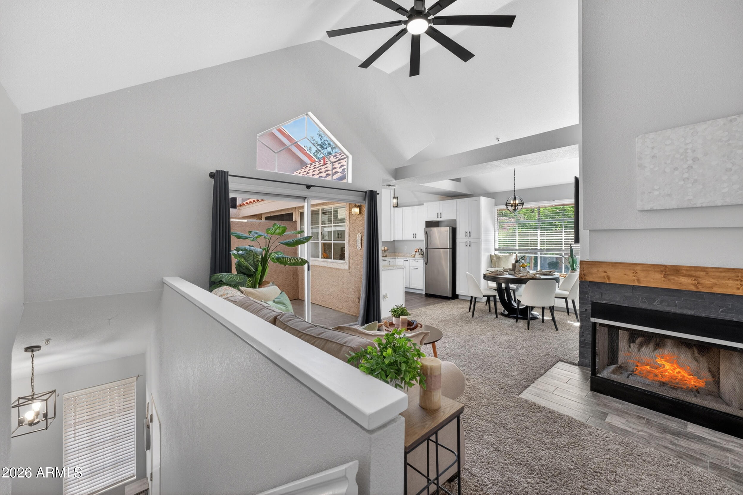 1633 E LAKESIDE Drive 25, Gilbert, AZ 85234