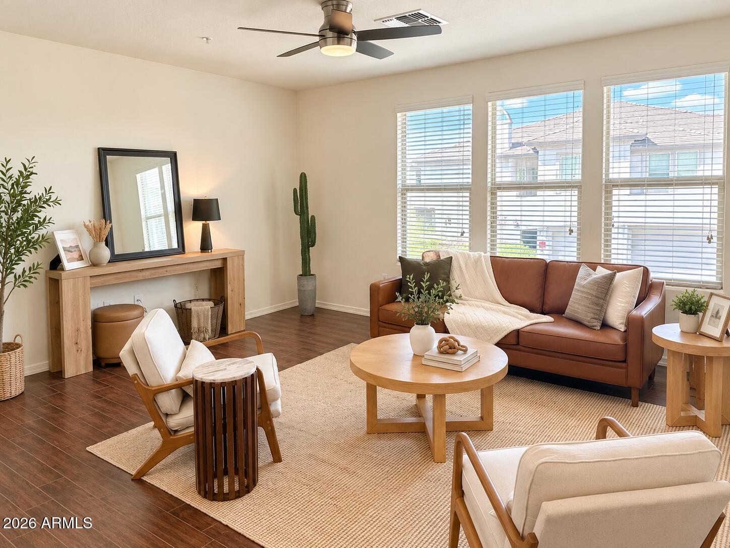 33575 N DOVE LAKES Drive 2033, Cave Creek, AZ 85331