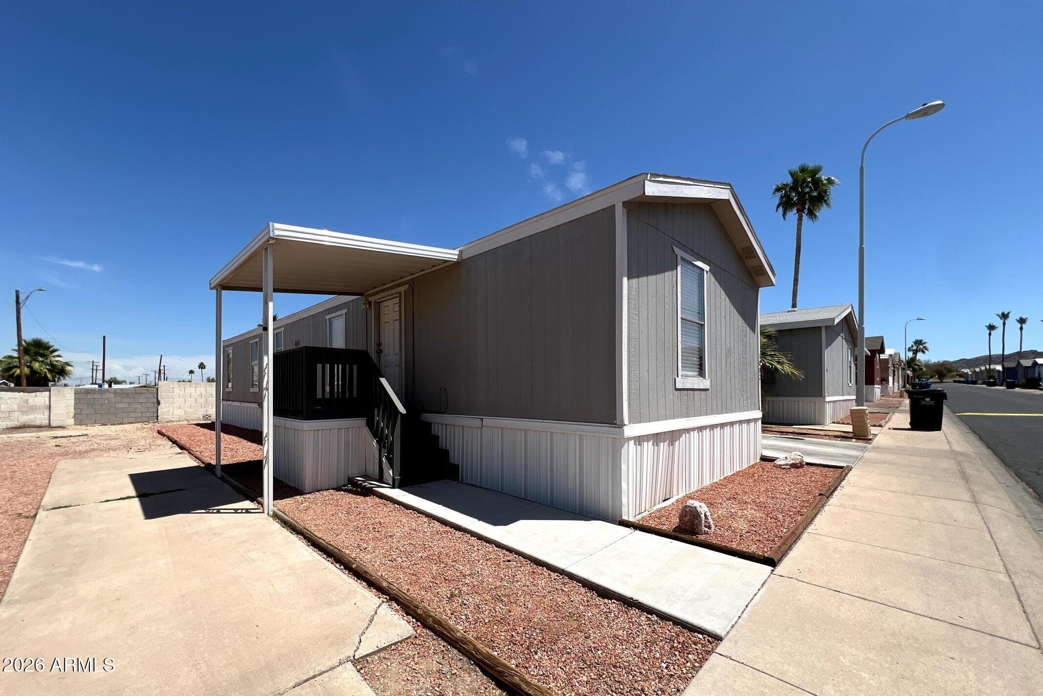 1002 W Kachina Trail, Phoenix, AZ 85041