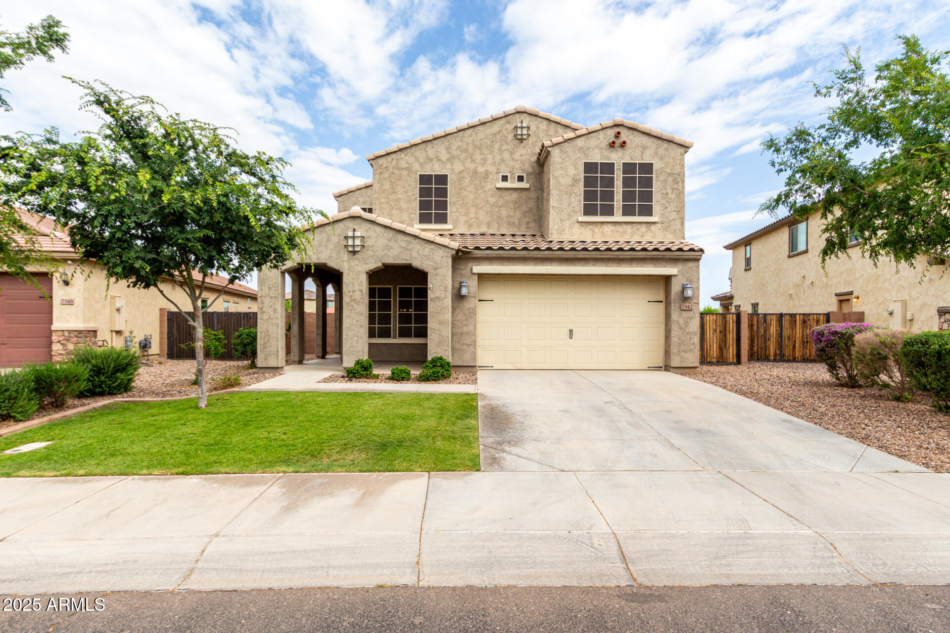 7342 S DEBRA Drive, Gilbert, AZ 85298