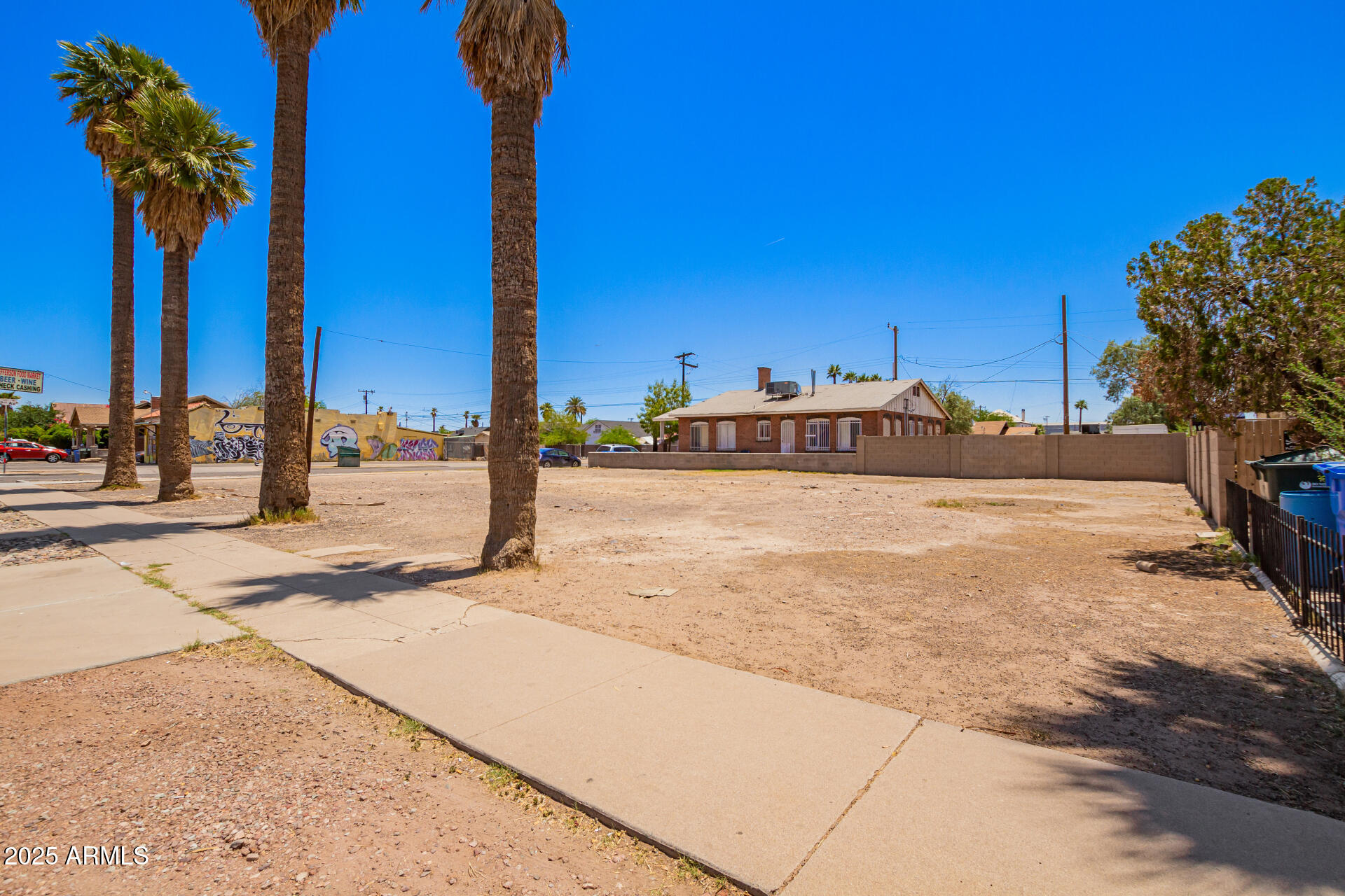 2203 W JEFFERSON Street 1, Phoenix, AZ 85009