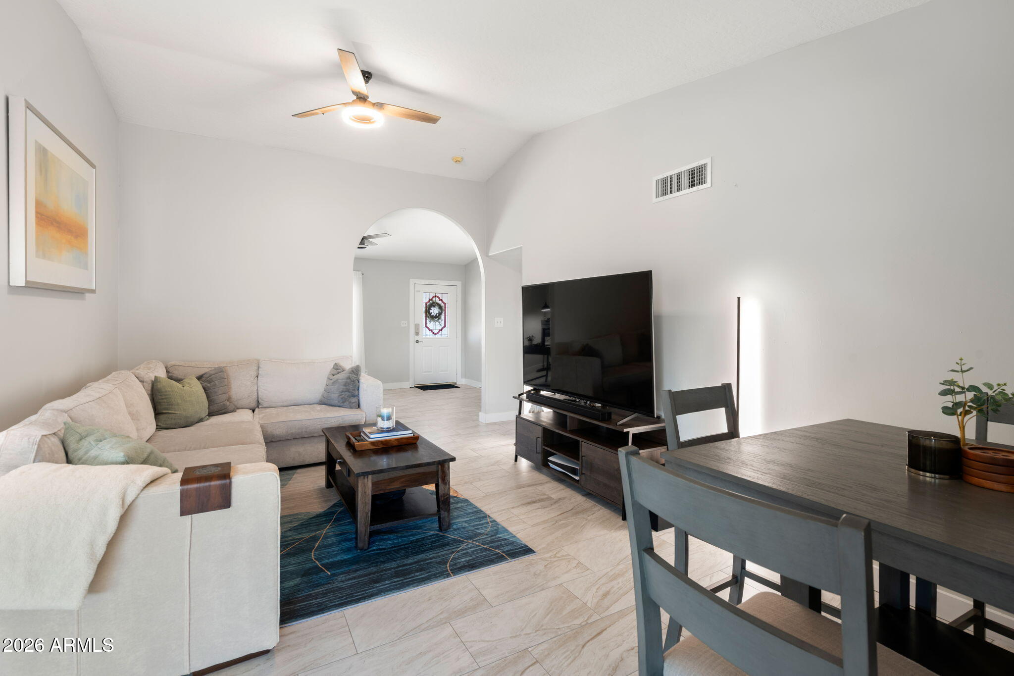 1301 W KERRY Lane, Phoenix, AZ 85027