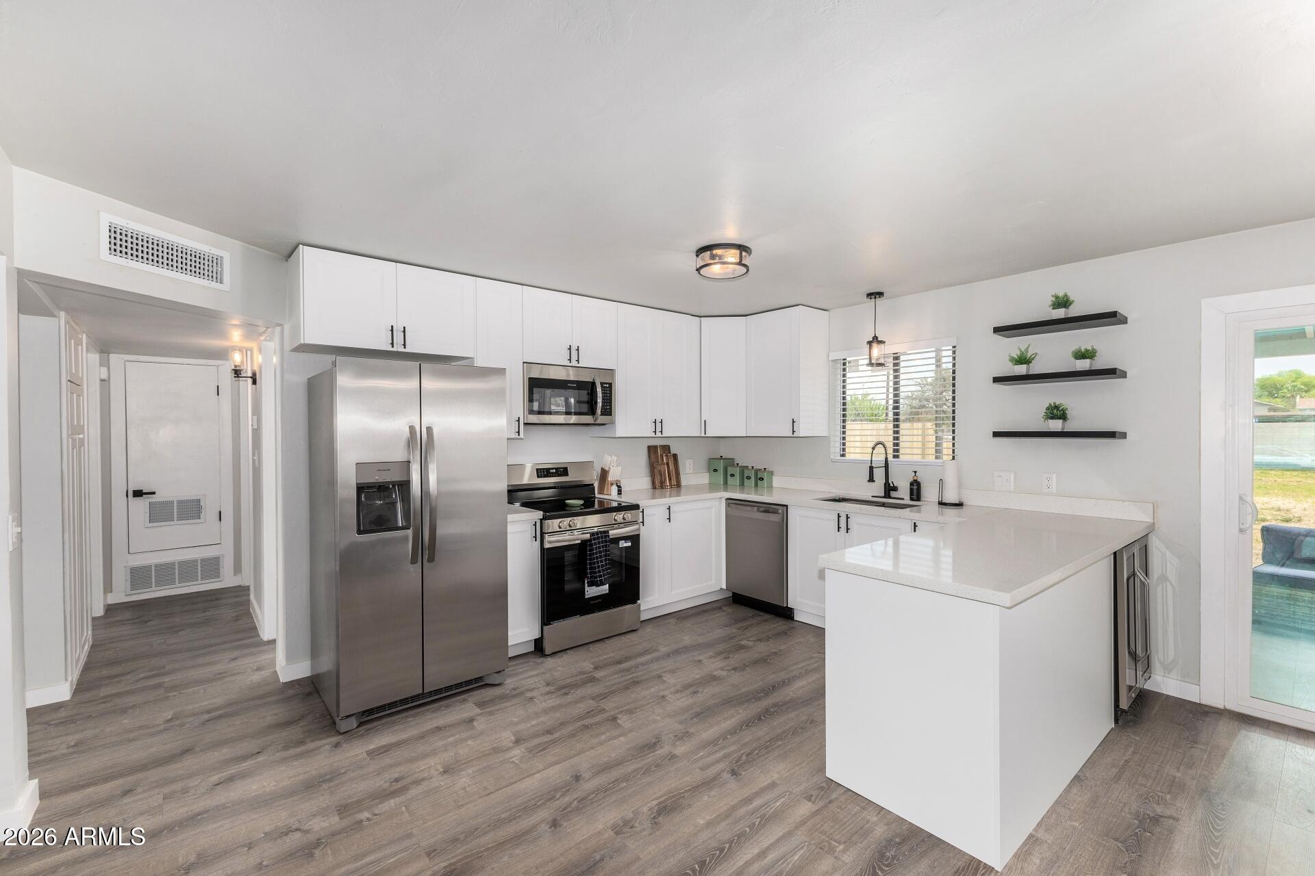 335 S Harris Drive, Mesa, AZ 85204
