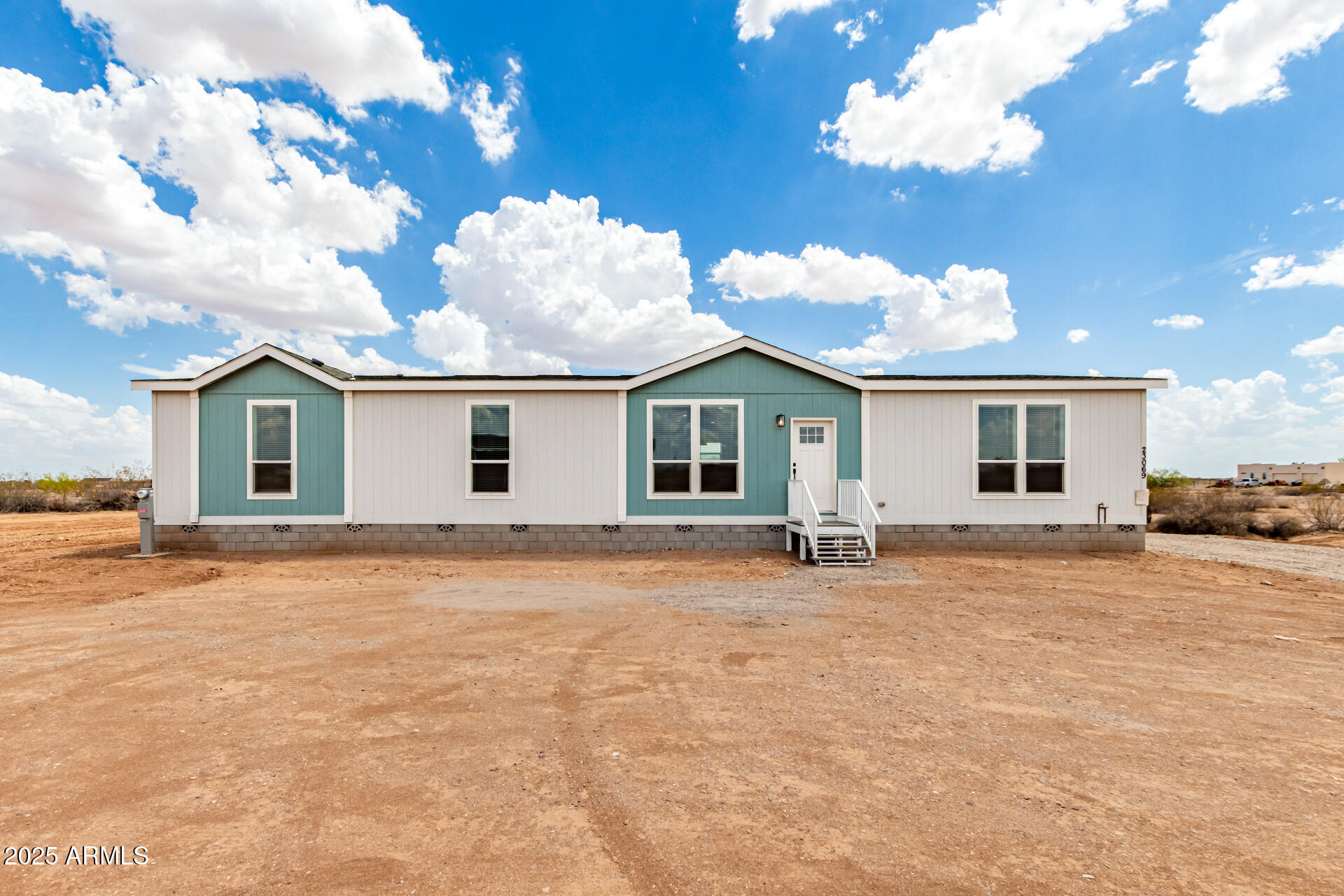 23069 W MILTON Drive, Wittmann, AZ 85361