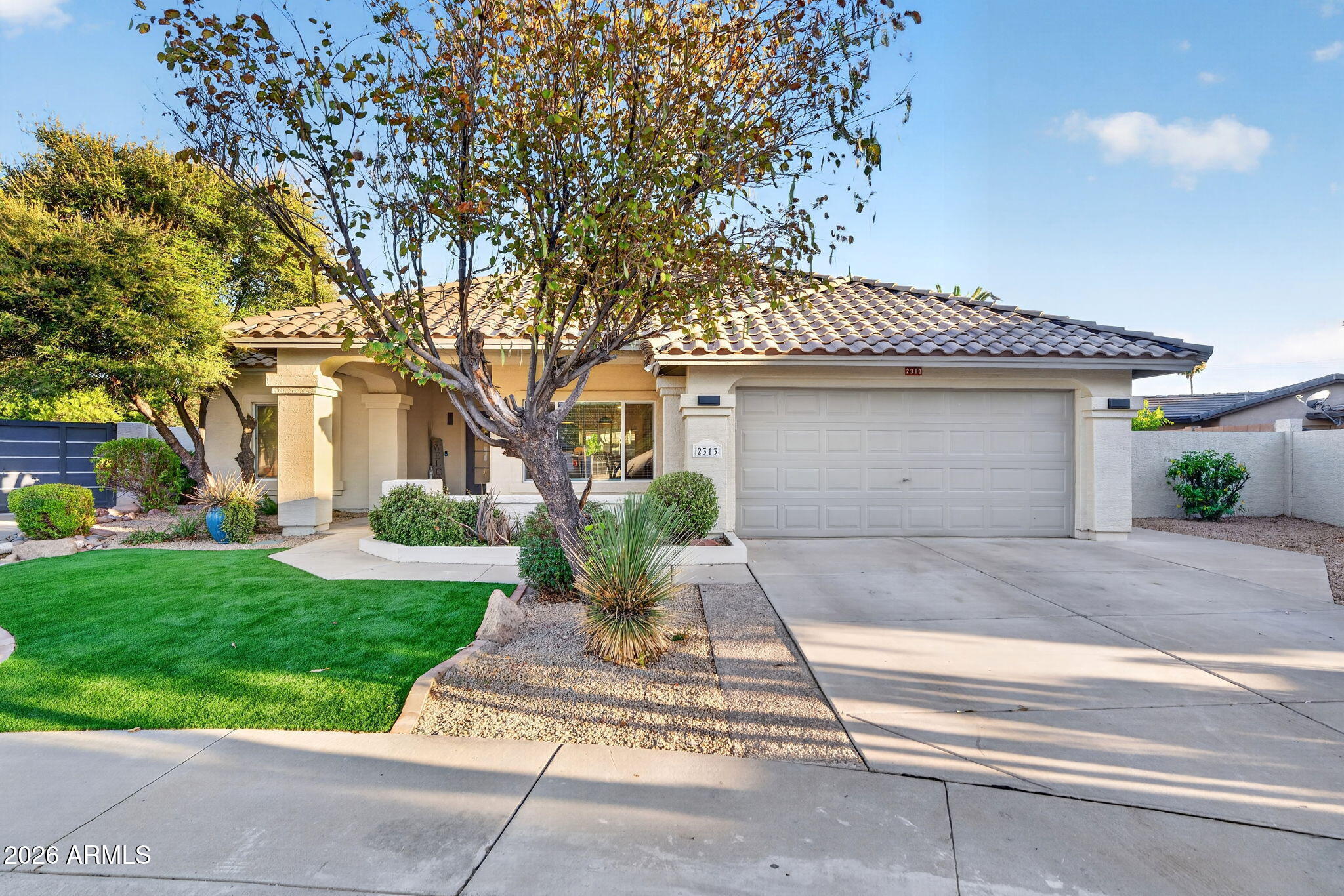 2313 E CORTEZ Drive, Gilbert, AZ 85234