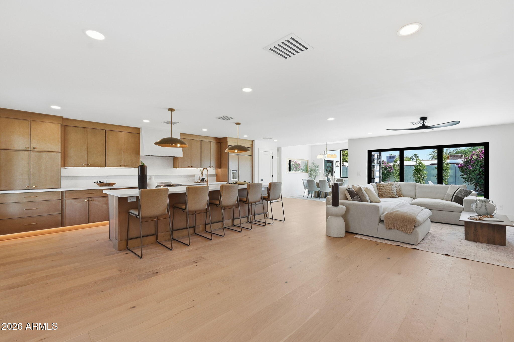6521 E SHARON Drive, Scottsdale, AZ 85254