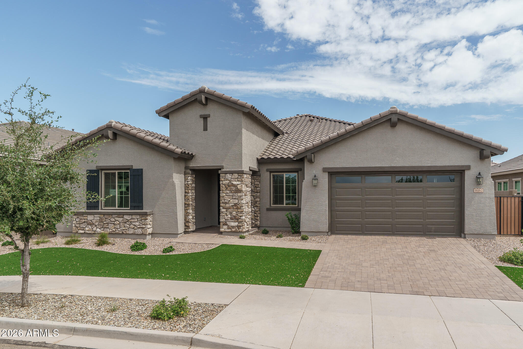16162 W QUESTA Drive, Surprise, AZ 85387