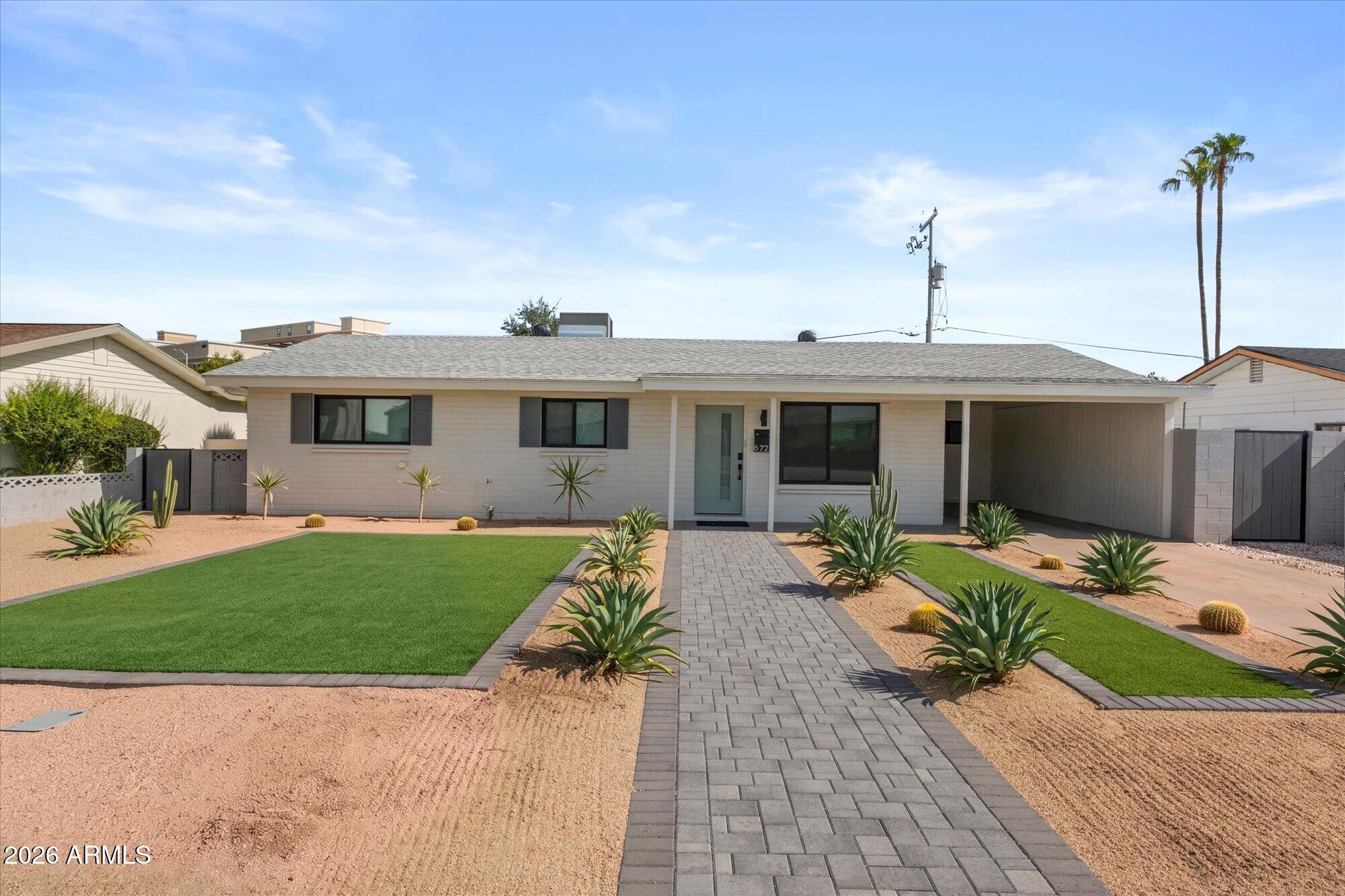 6723 E 1ST Avenue, Scottsdale, AZ 85251