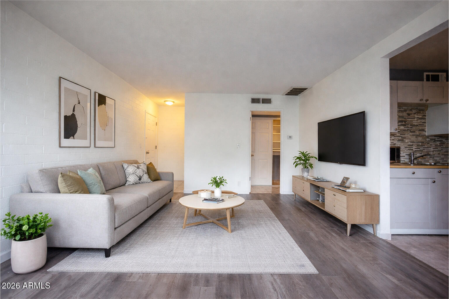2551 W ROSE Lane 222, Phoenix, AZ 85017