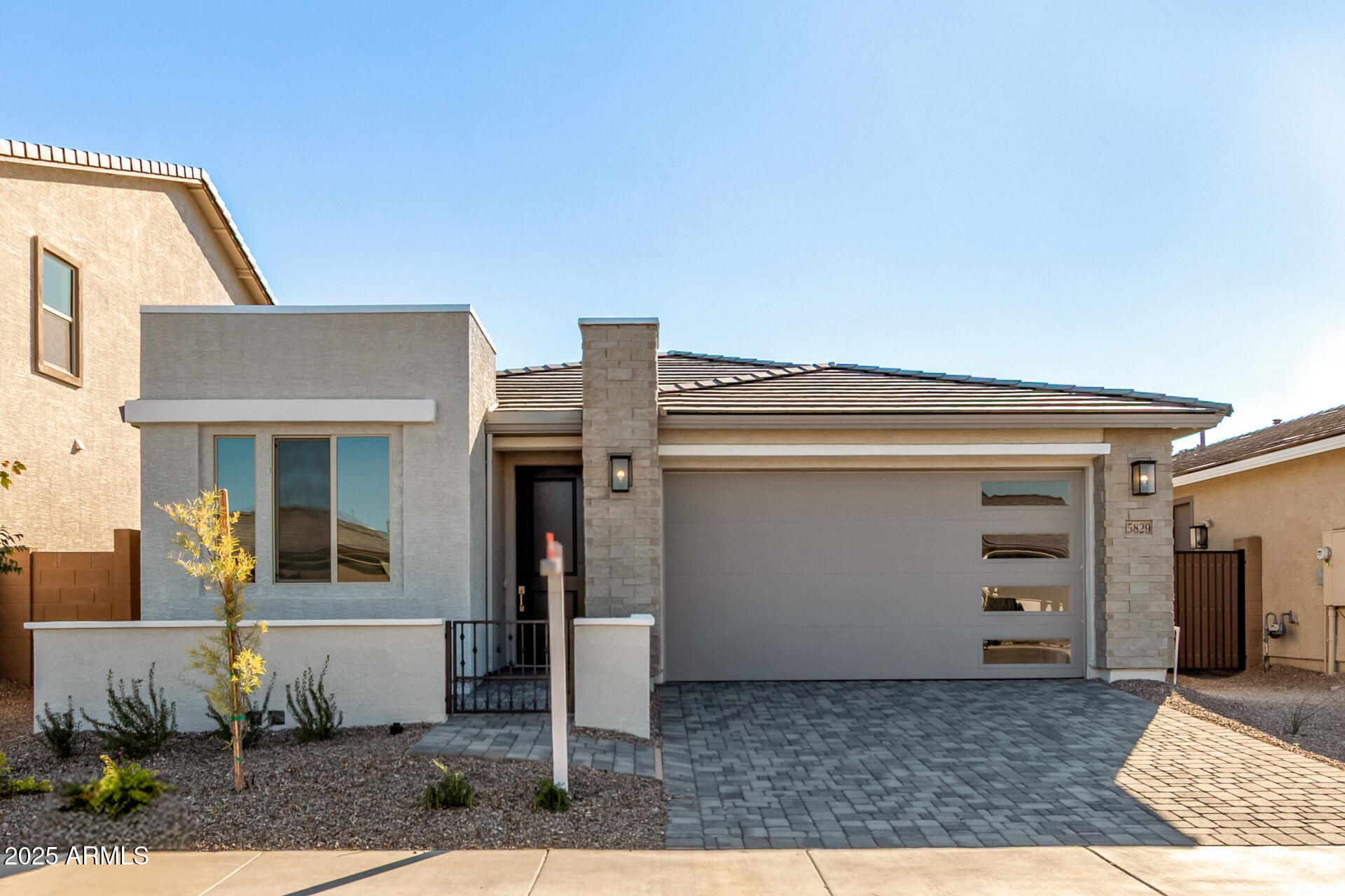 15829 W VOGEL Avenue, Goodyear, AZ 85338