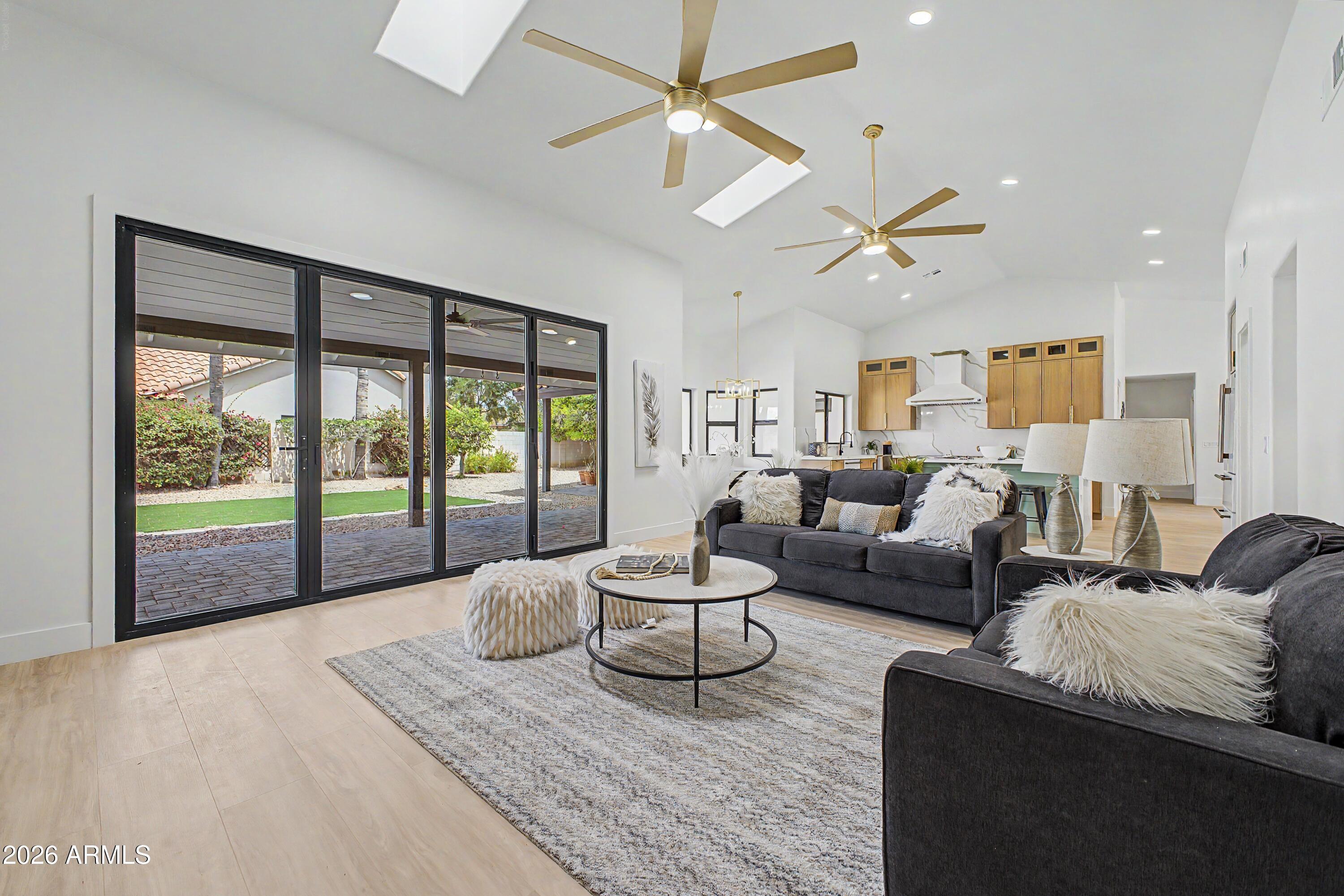 6002 E WINCHCOMB Drive, Scottsdale, AZ 85254
