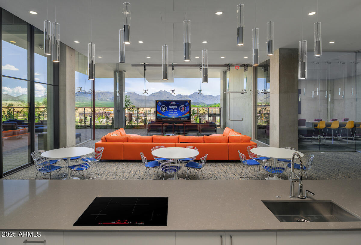 7230 E Mayo Boulevard 2002, Scottsdale, AZ 85255