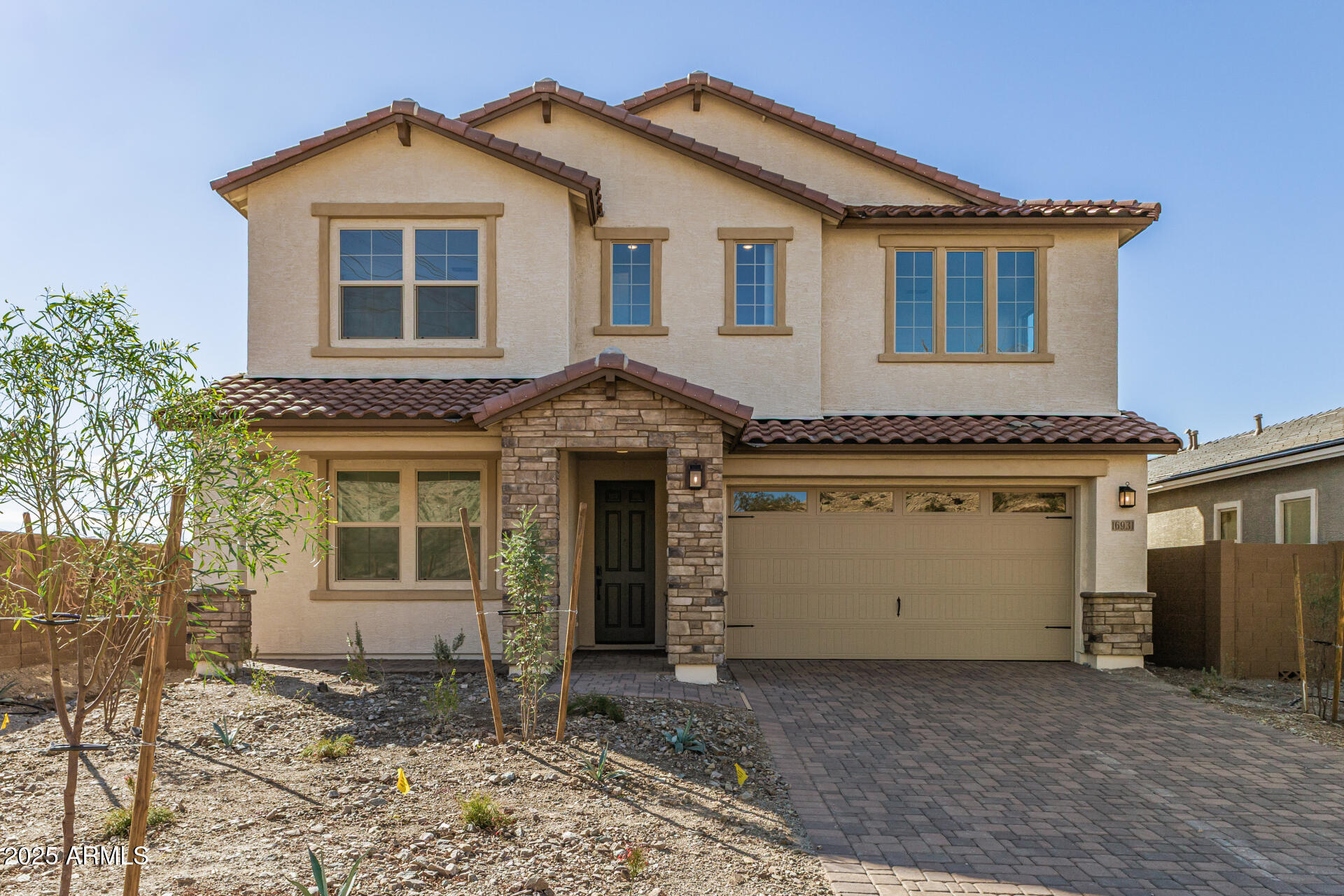 16931 W DESERT Lane, Goodyear, AZ 85338