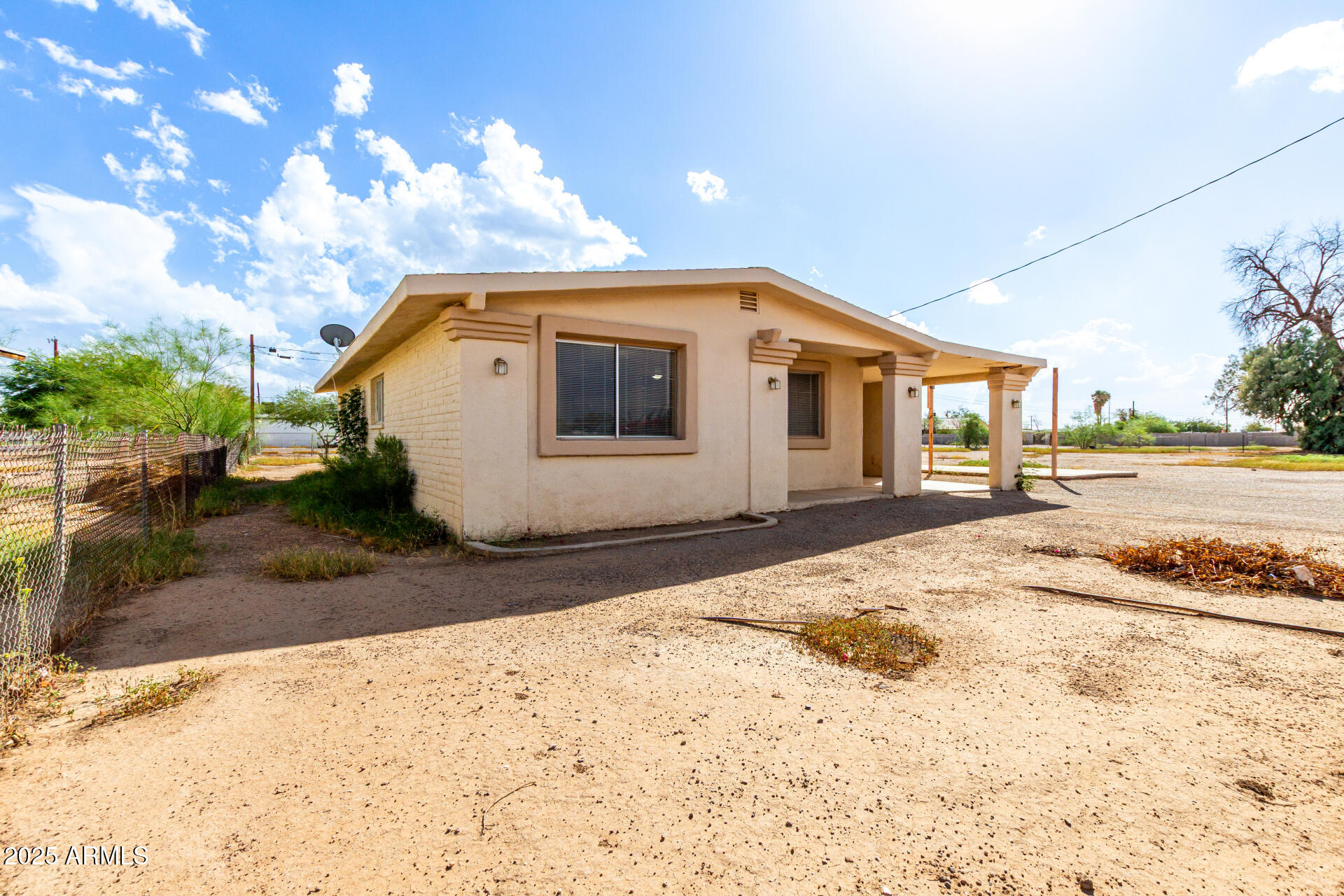 303 W DR MARTIN LUTHER KING Street, Eloy, AZ 85131