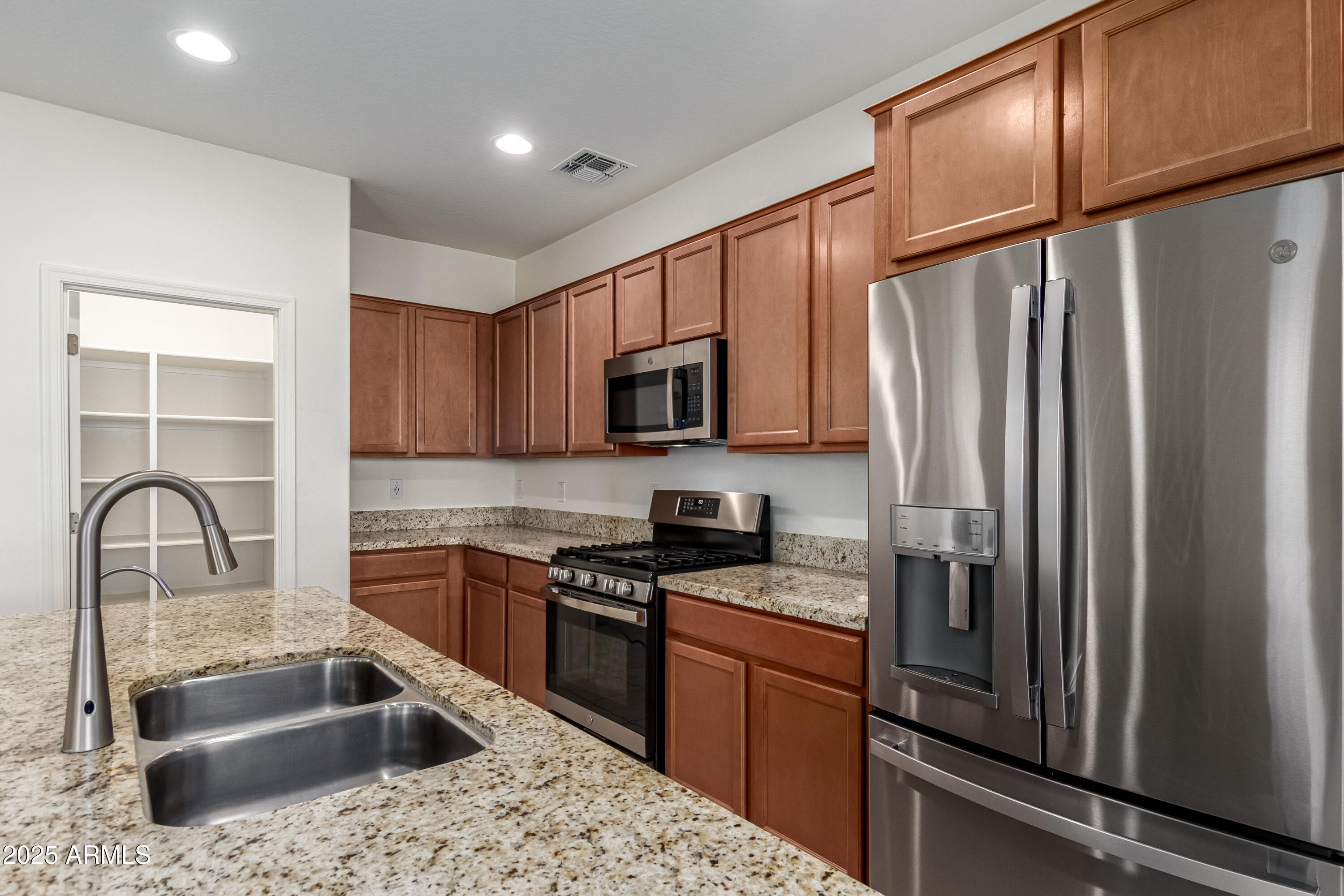 18020 W MUIRWOOD Drive, Goodyear, AZ 85338