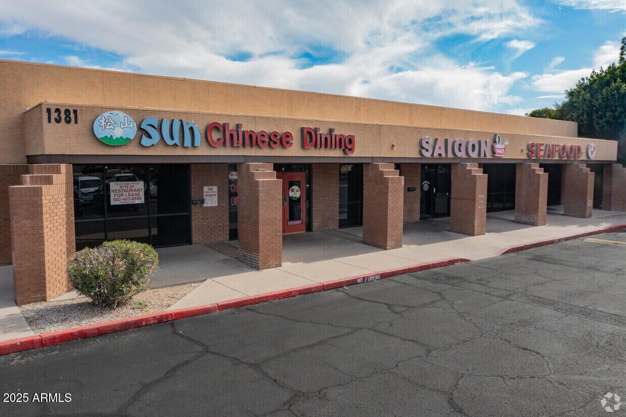 1381 N Alma School Road, Chandler, AZ 85224