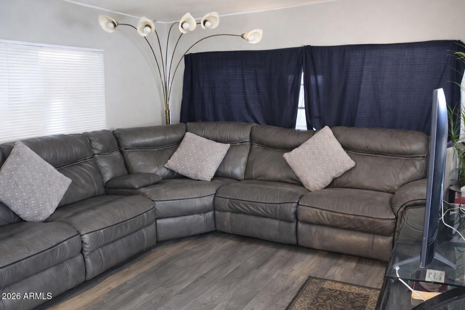 10401 N Cave Creek Road 254, Phoenix, AZ 85020