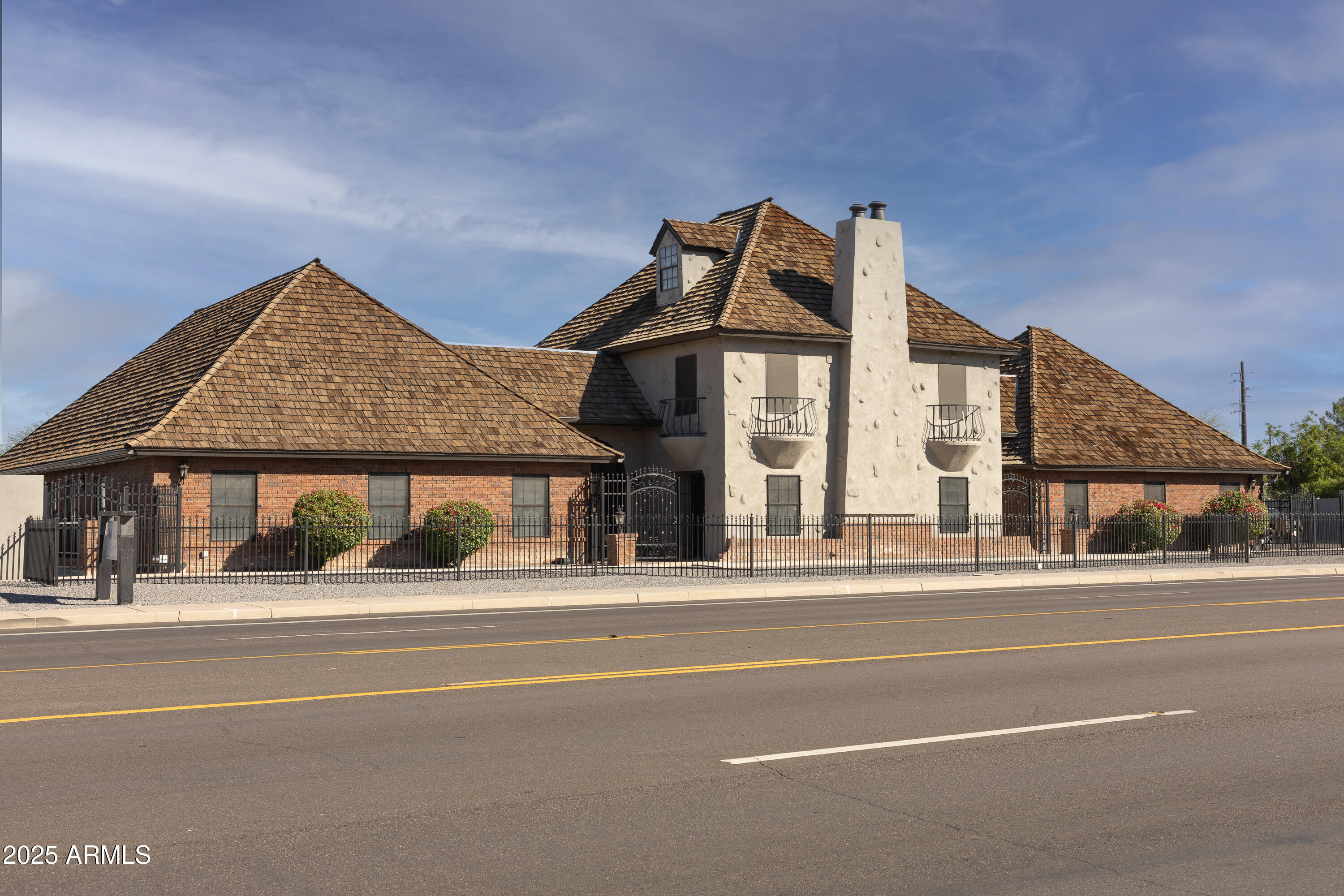 40 W BROWN Road 109, Mesa, AZ 85201