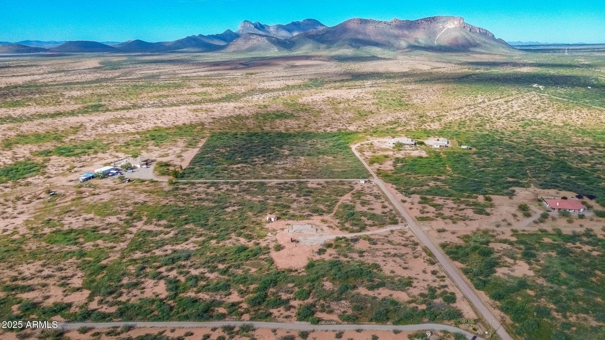 988 W El Rancho Boulevard B, Huachuca City, AZ 85616