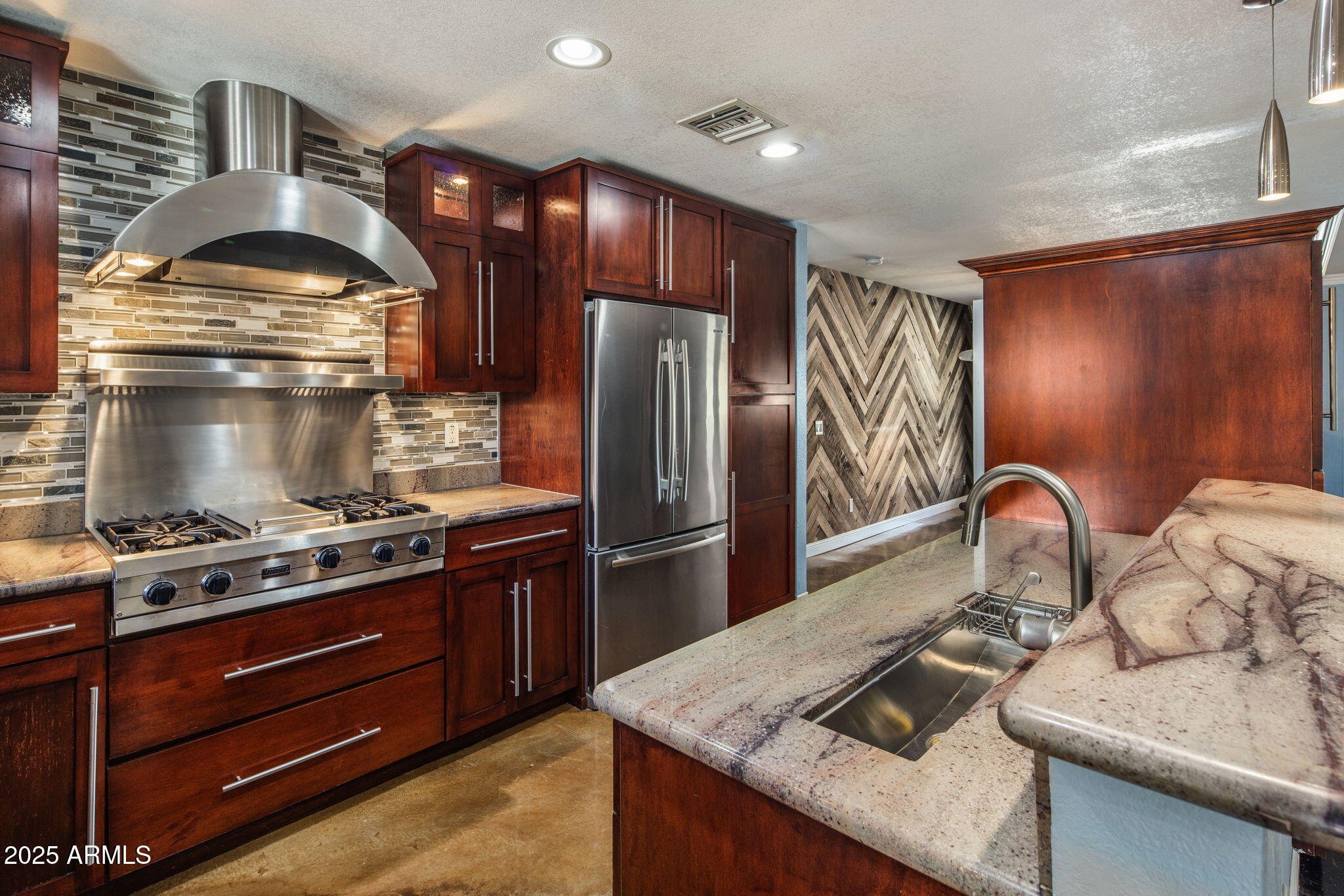852 W CARIBBEAN Lane, Phoenix, AZ 85023