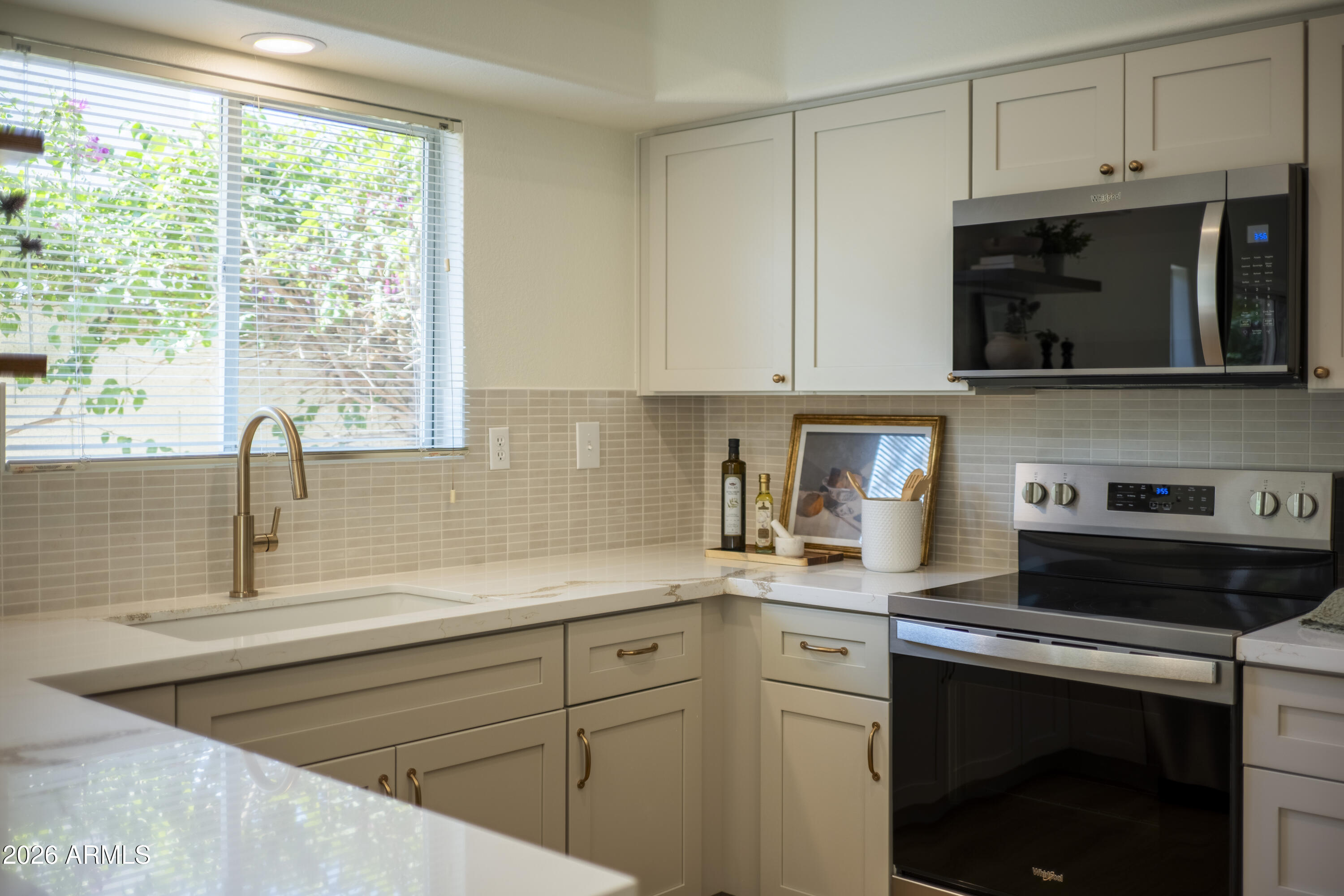 5032 E SIESTA Drive 3, Phoenix, AZ 85044