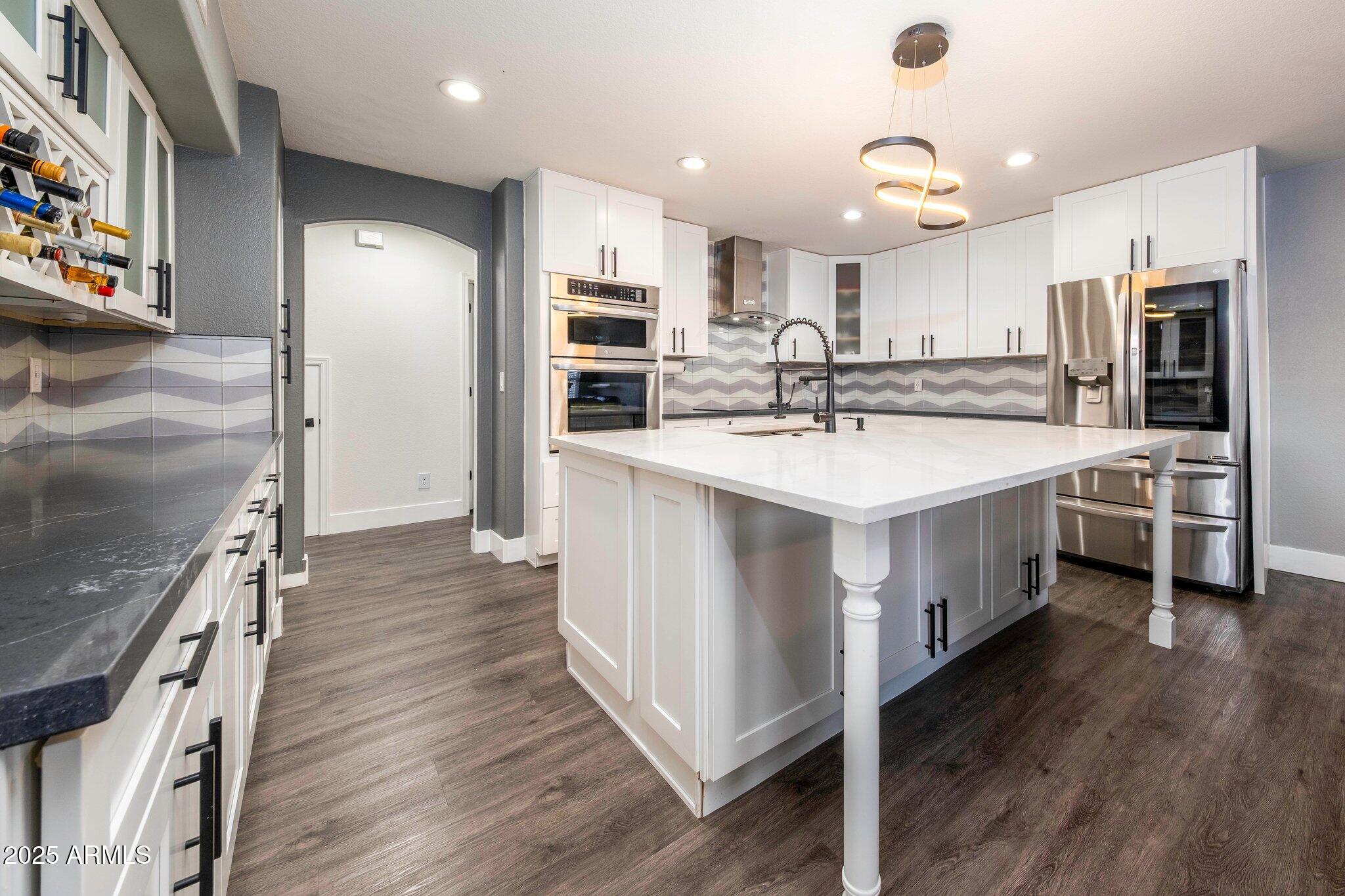1112 W VILLA MARIA Drive, Phoenix, AZ 85023