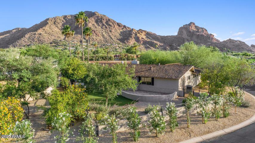 5635 E LINCOLN 34 Drive 34, Paradise Valley, AZ 85253